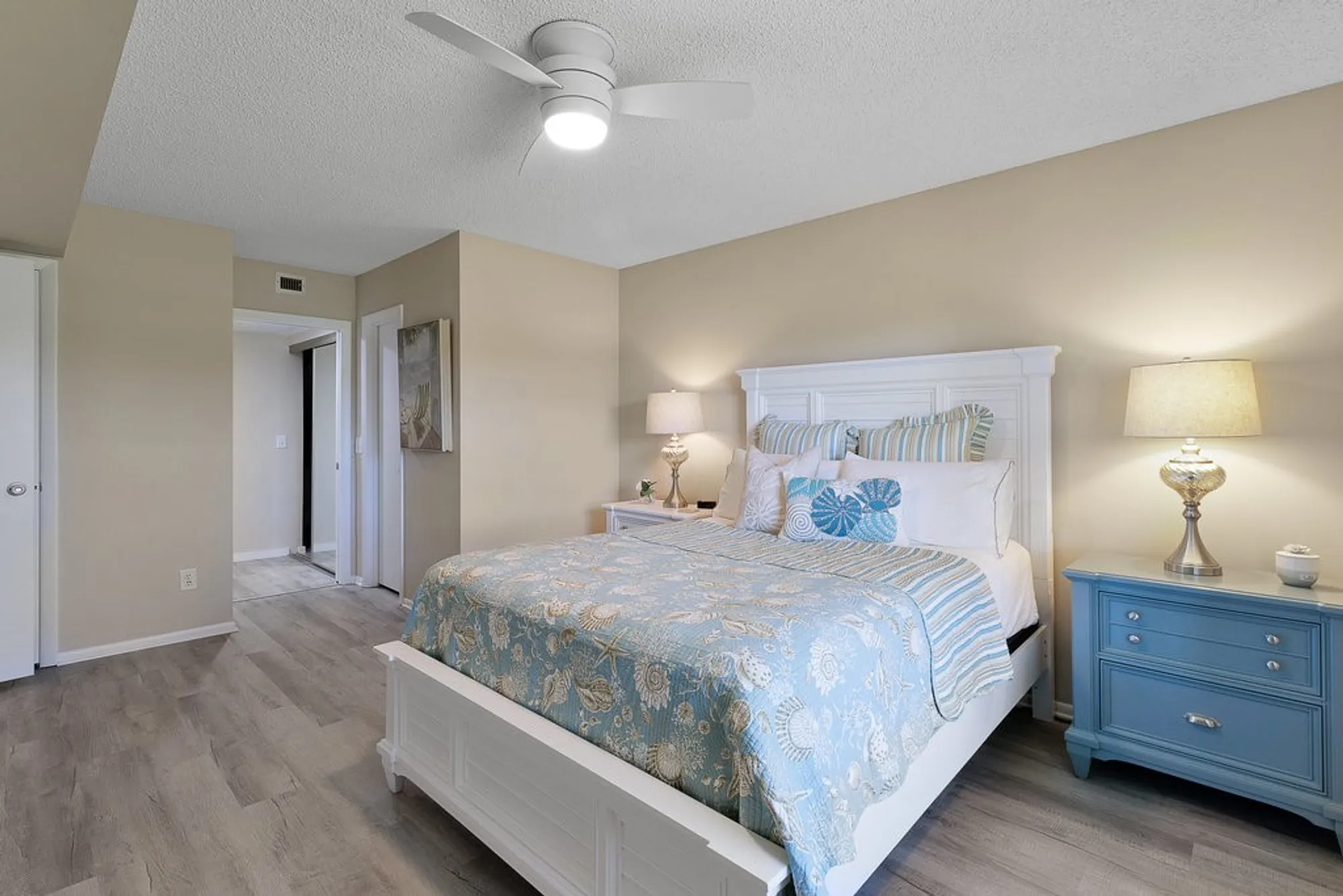 Property Slideshow image 12 of 30 | 1 plantation dr 202, Vero Beach, FL, 32966