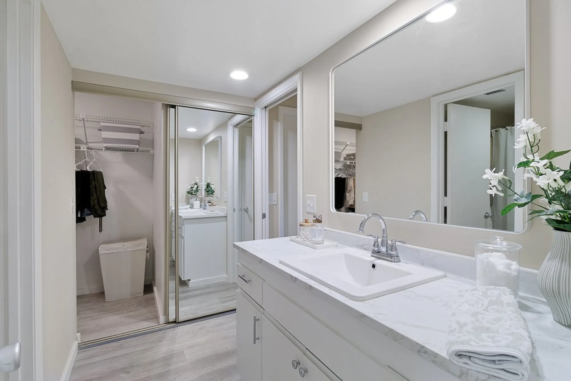 Property Slideshow image 13 of 30 | 1 plantation dr 202, Vero Beach, FL, 32966