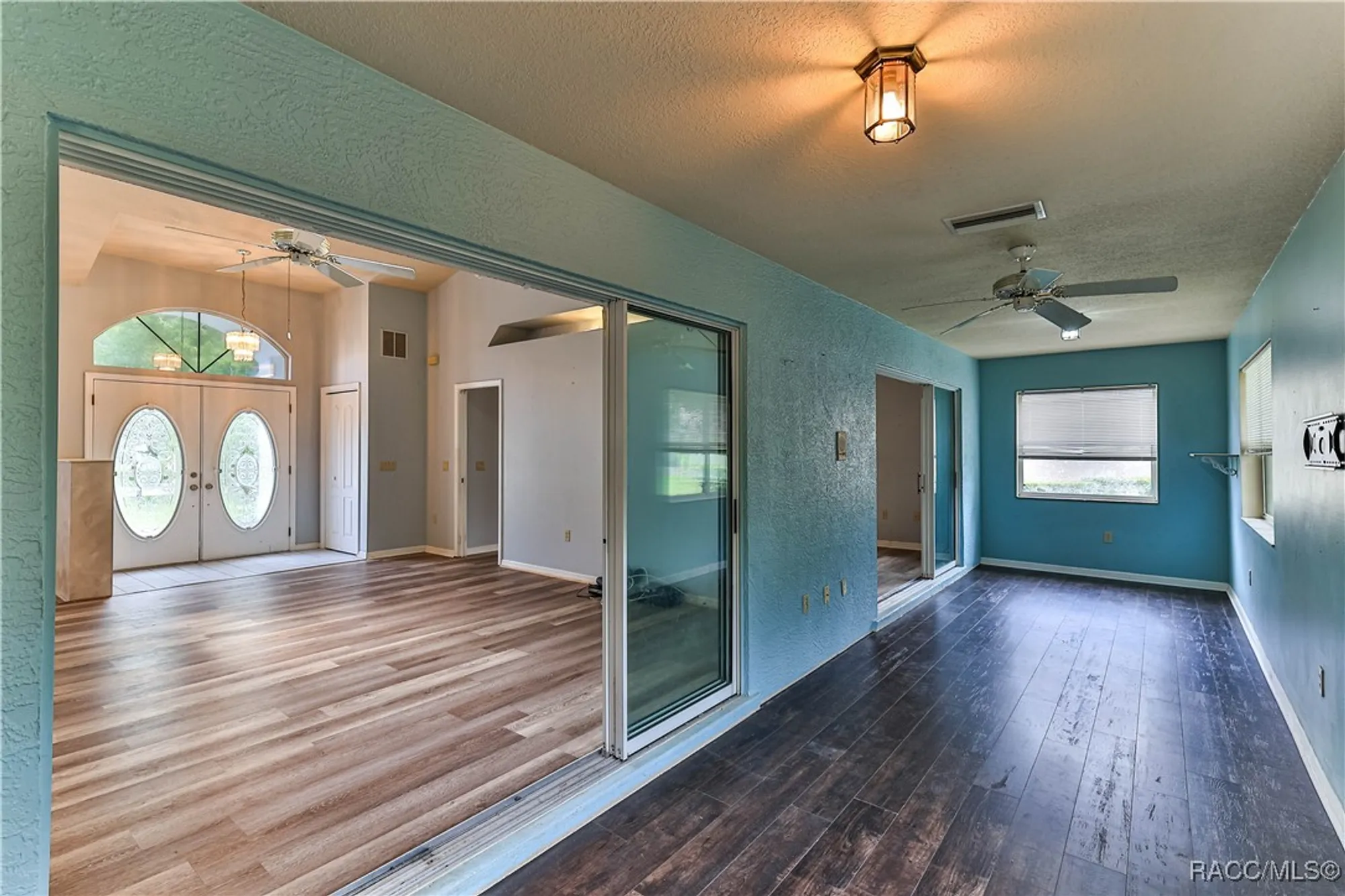 Property Slideshow image 14 of 41 | 1708 n marlborough loop, Crystal River, FL, 34429