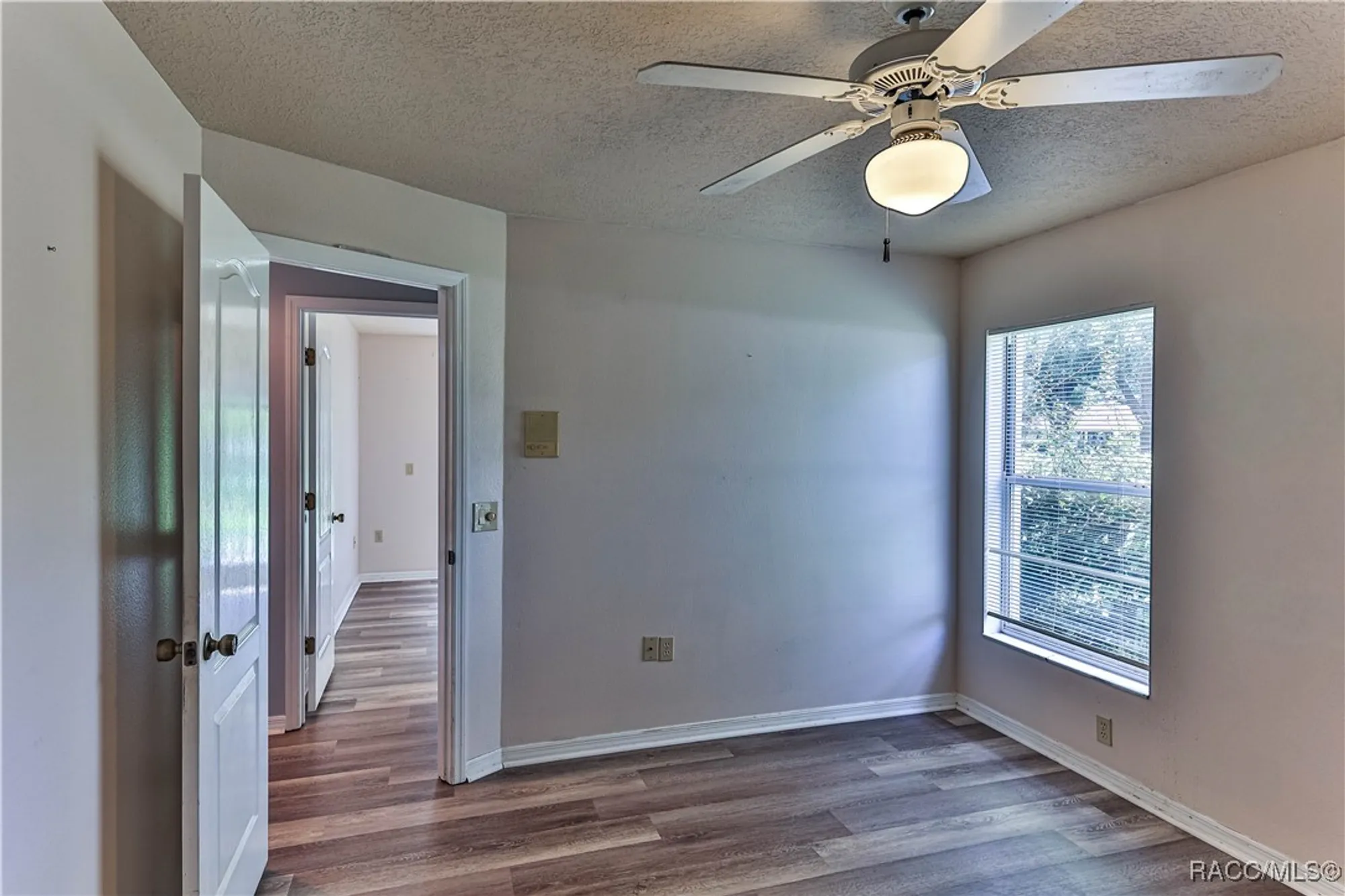 Property Slideshow image 30 of 41 | 1708 n marlborough loop, Crystal River, FL, 34429