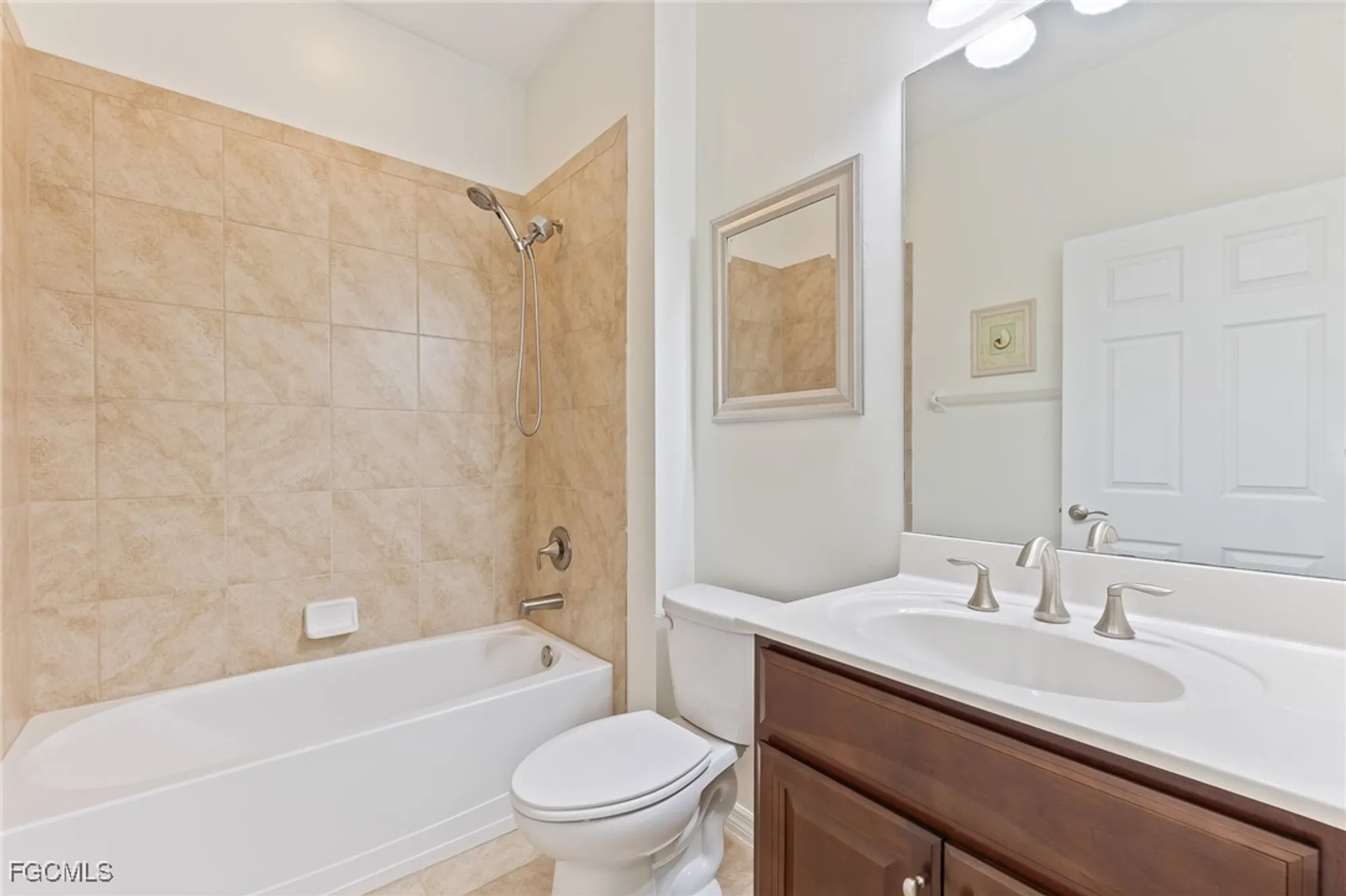 Property Slideshow image 15 of 31 | 3236 birch tree ln, Alva, FL, 33920