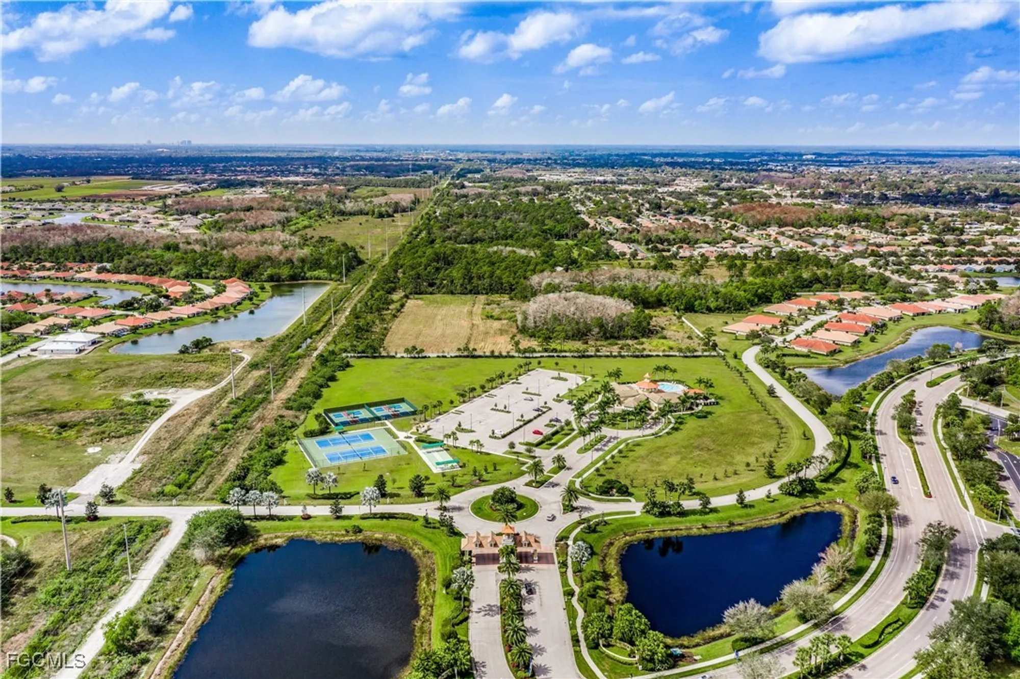 Property Slideshow image 25 of 31 | 3236 birch tree ln, Alva, FL, 33920