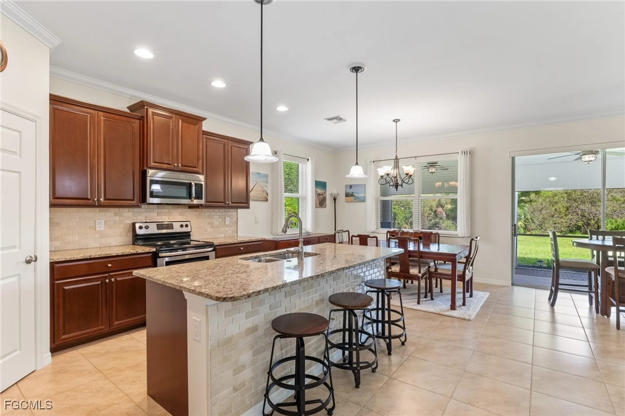 Property Slideshow image 9 of 31 | 3236 birch tree ln, Alva, FL, 33920