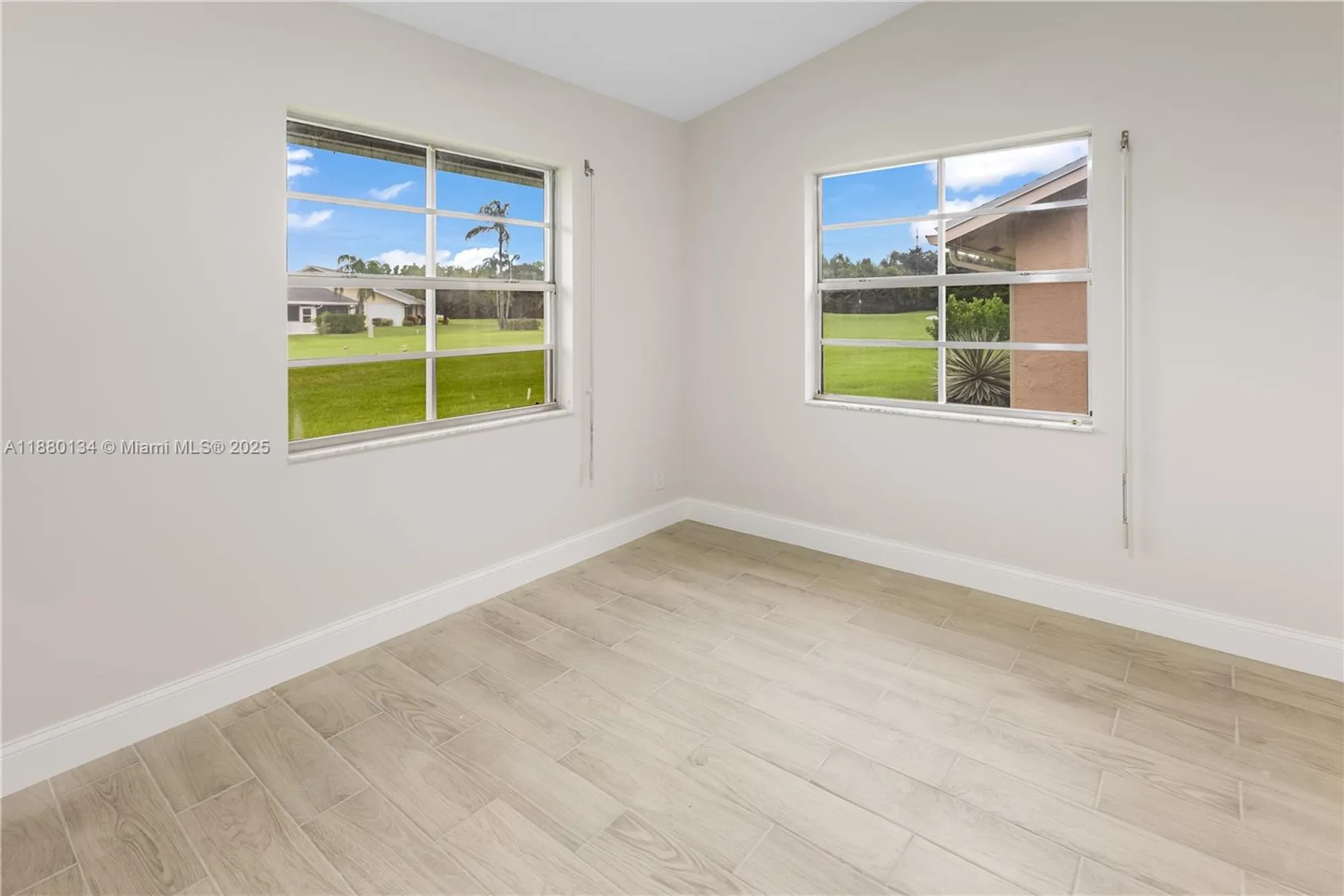 Property Slideshow image 4 of 18 | 5284 tiffany anne cir, West Palm Beach, FL, 33417