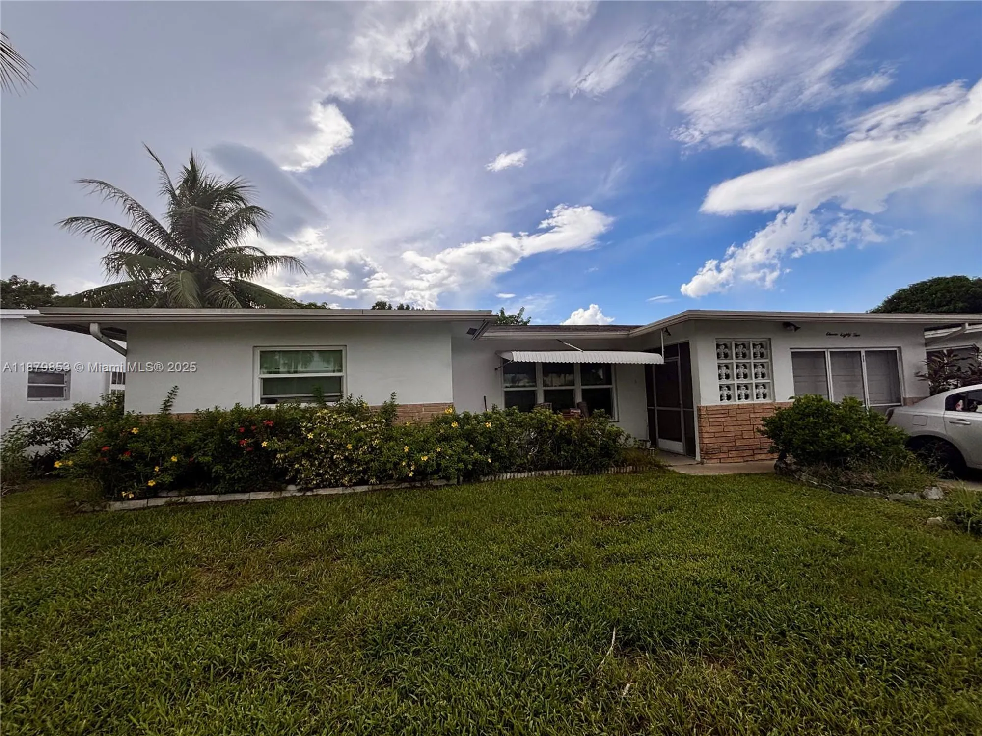 Property Slideshow image 1 of 12 | 1185 n rock island rd, Margate, FL, 33063