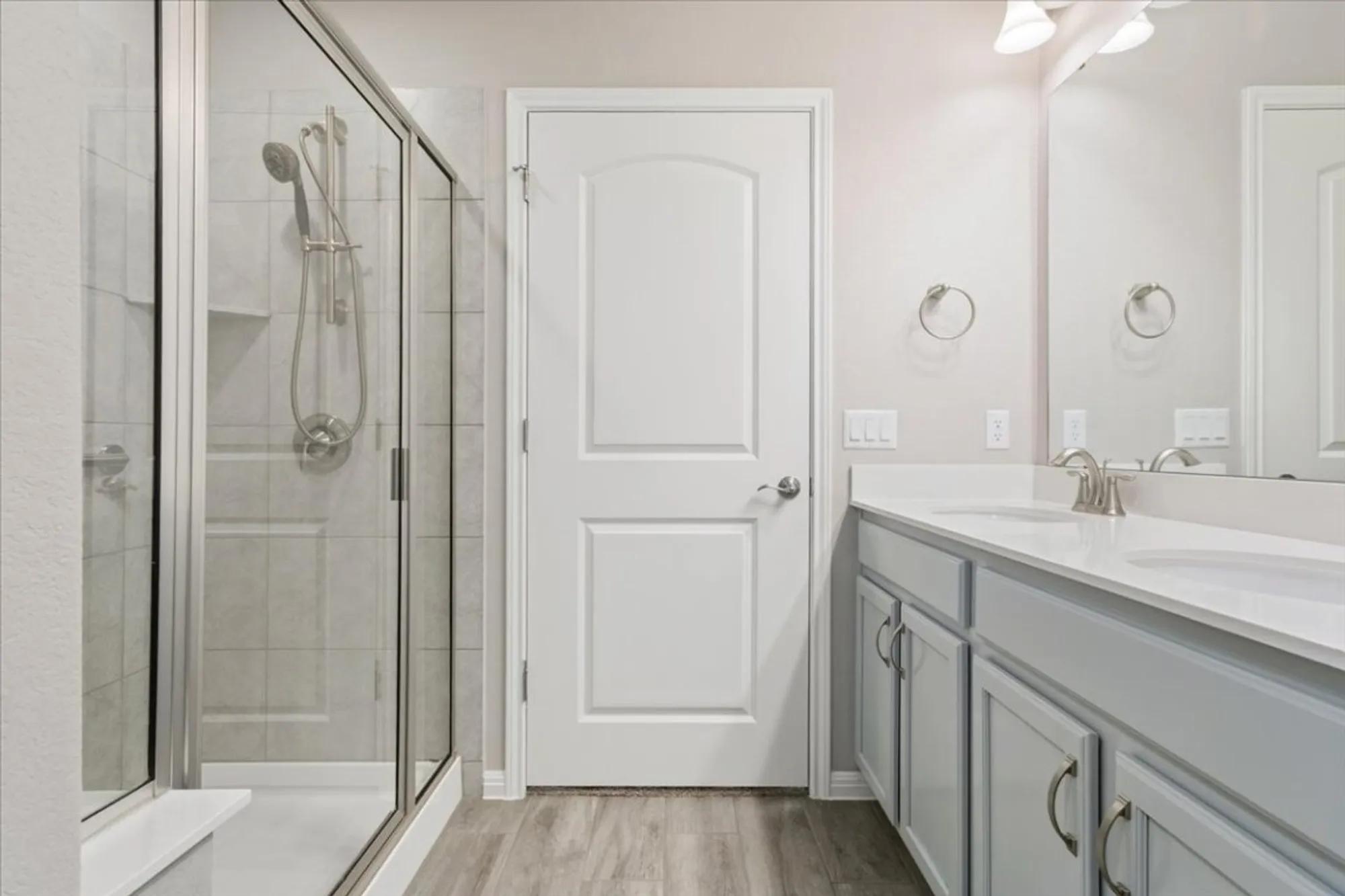 Property Slideshow image 19 of 27 | 105 comal ln, Georgetown, TX, 78633