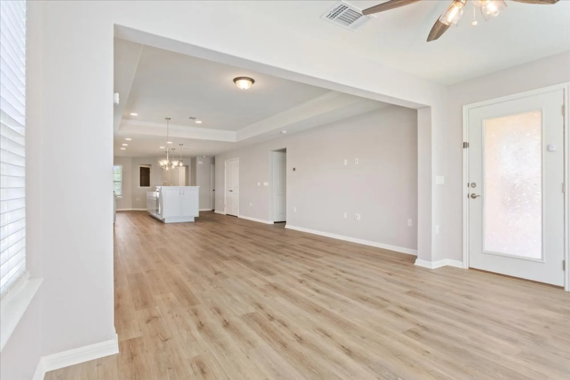 Property Slideshow image 10 of 27 | 105 comal ln, Georgetown, TX, 78633