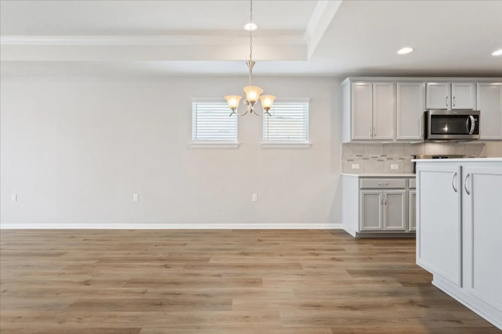 Property Slideshow image 11 of 27 | 105 comal ln, Georgetown, TX, 78633