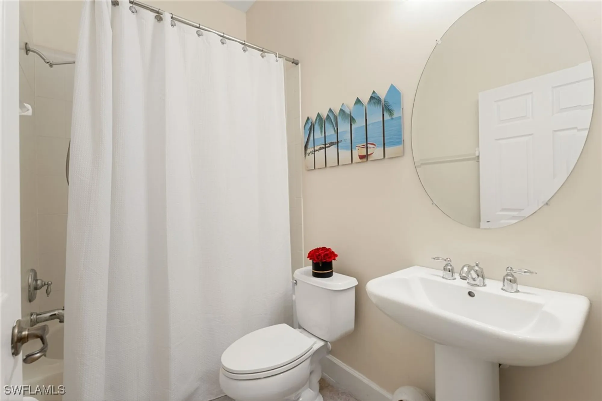 Property Slideshow image 18 of 35 | 3811 lakeview isle ct, Fort Myers, FL, 33905