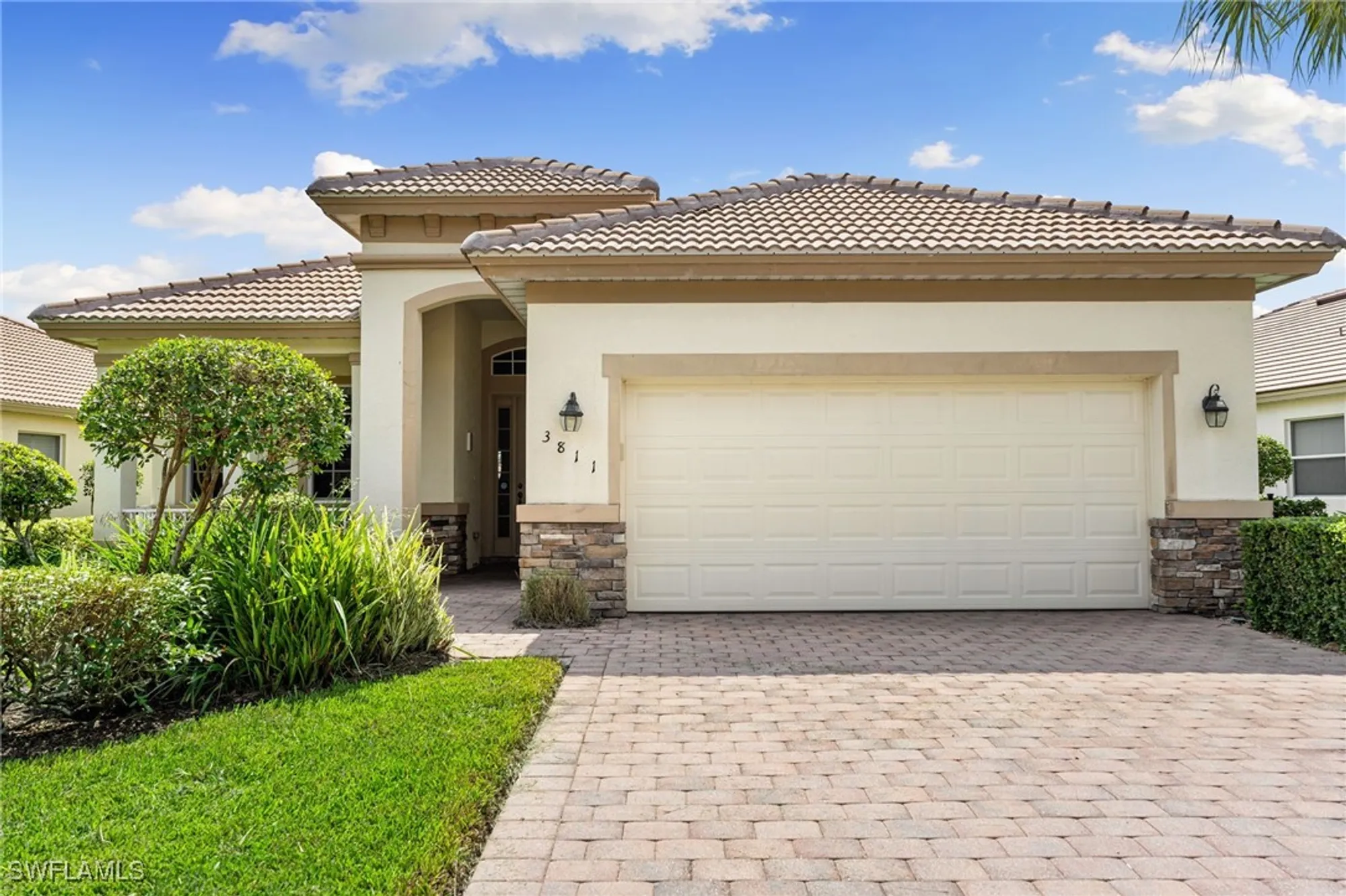Property Slideshow image 35 of 35 | 3811 lakeview isle ct, Fort Myers, FL, 33905