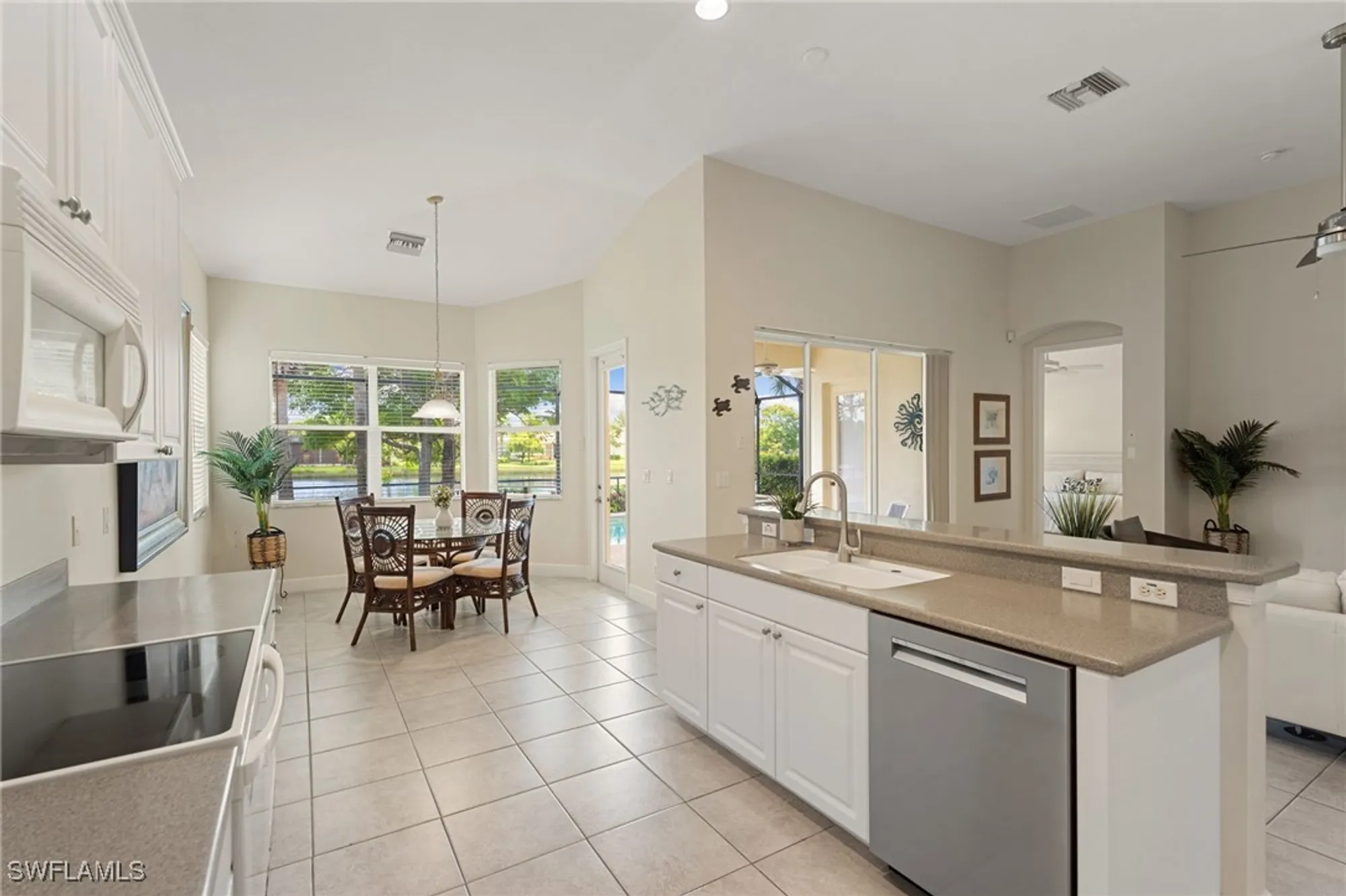 Property Slideshow image 3 of 35 | 3811 lakeview isle ct, Fort Myers, FL, 33905