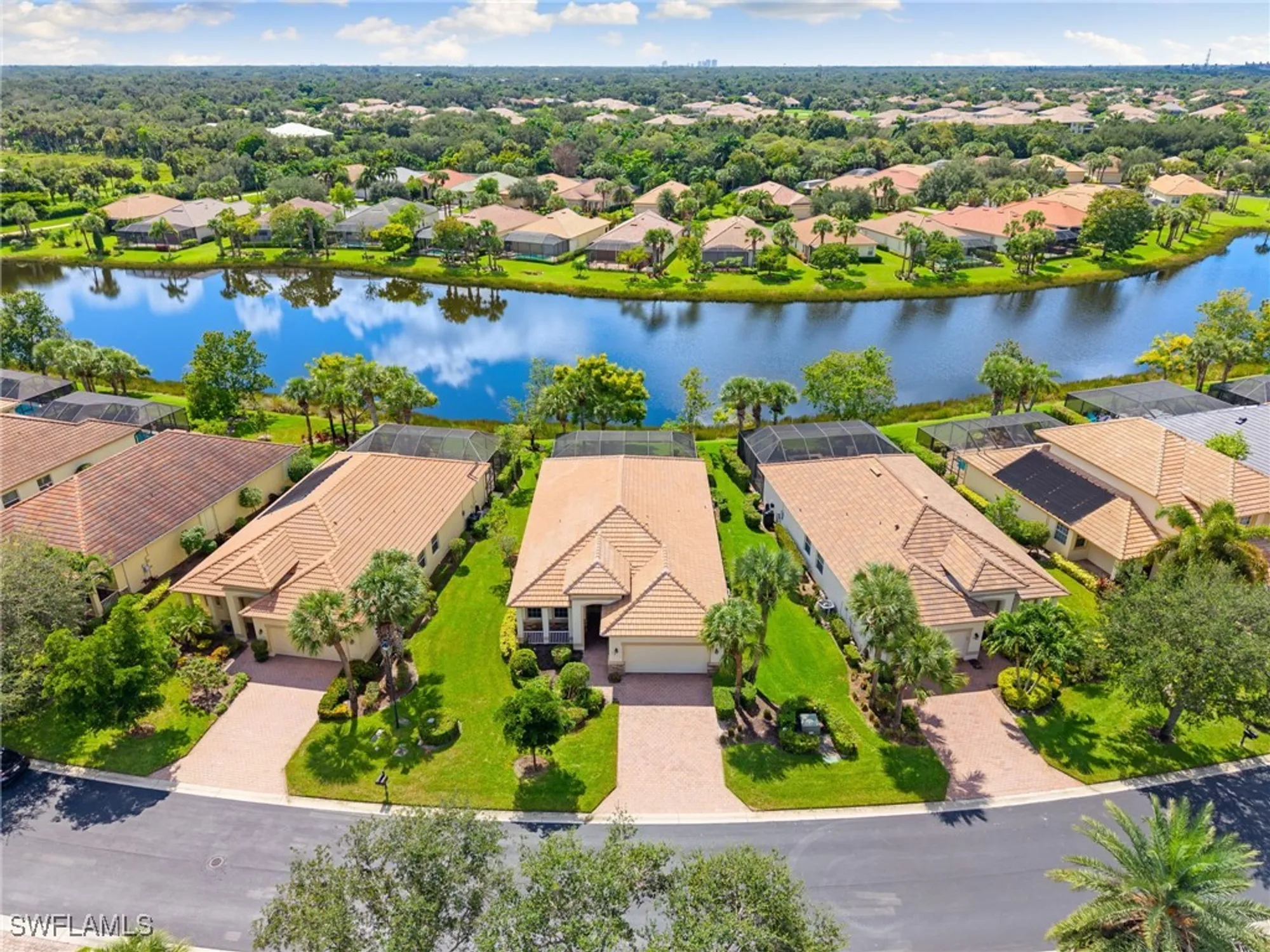 Property Slideshow image 30 of 35 | 3811 lakeview isle ct, Fort Myers, FL, 33905