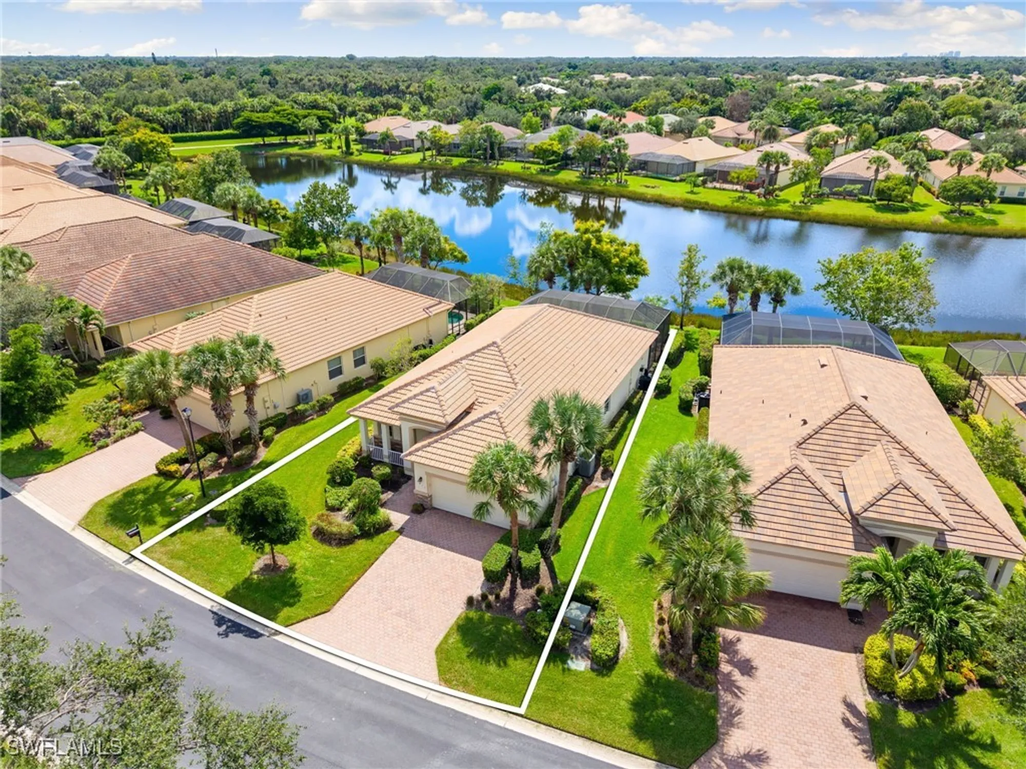 Property Slideshow image 31 of 35 | 3811 lakeview isle ct, Fort Myers, FL, 33905