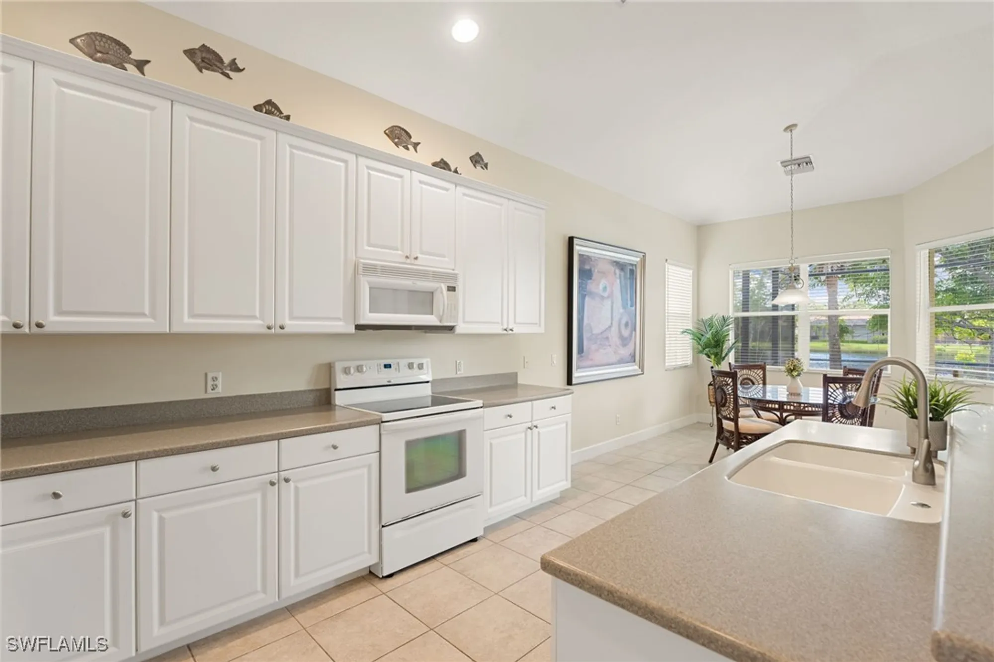Property Slideshow image 7 of 35 | 3811 lakeview isle ct, Fort Myers, FL, 33905