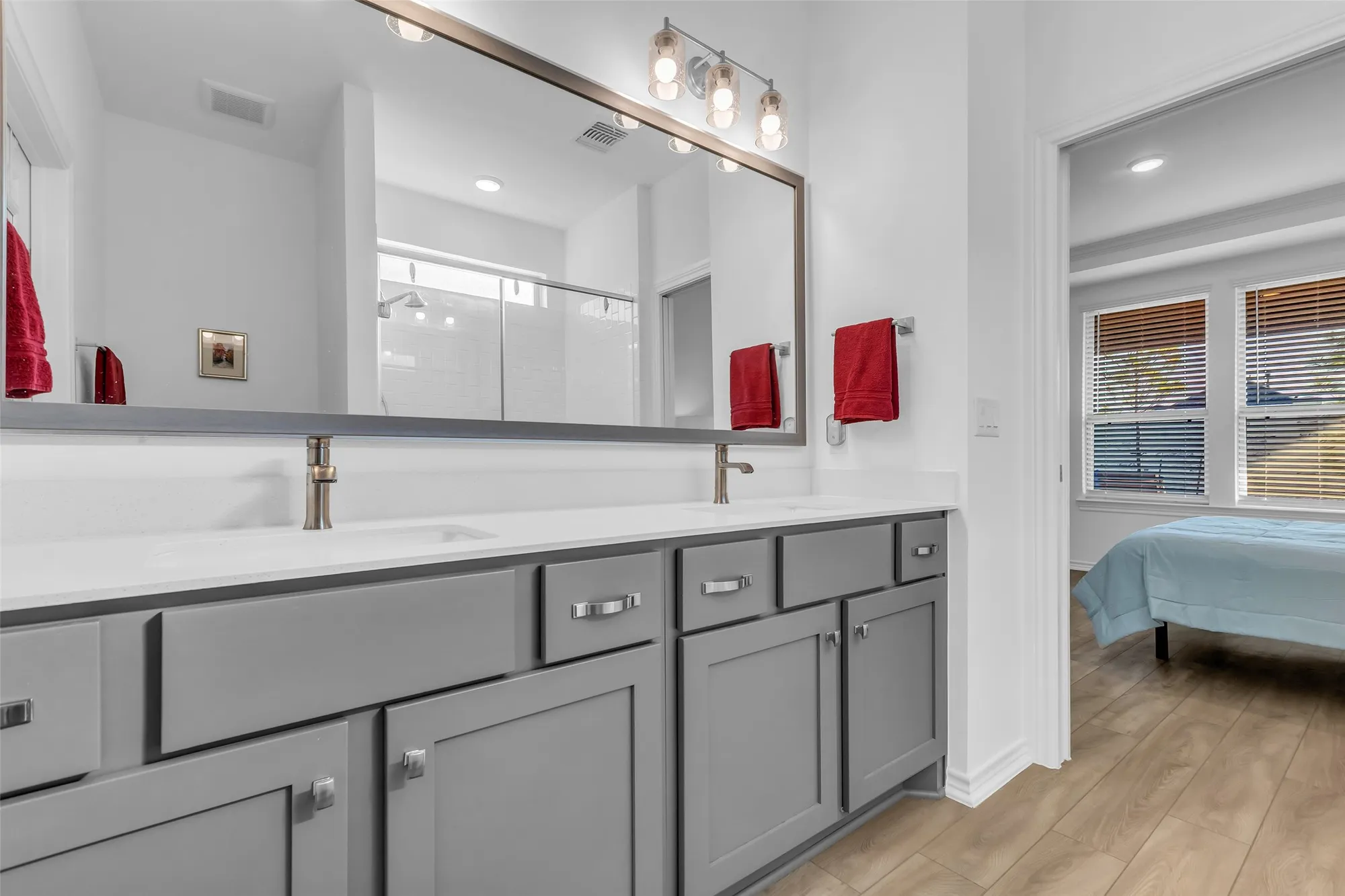 Property Slideshow image 19 of 32 | 8023 prospect dr, Fulshear, TX, 77441