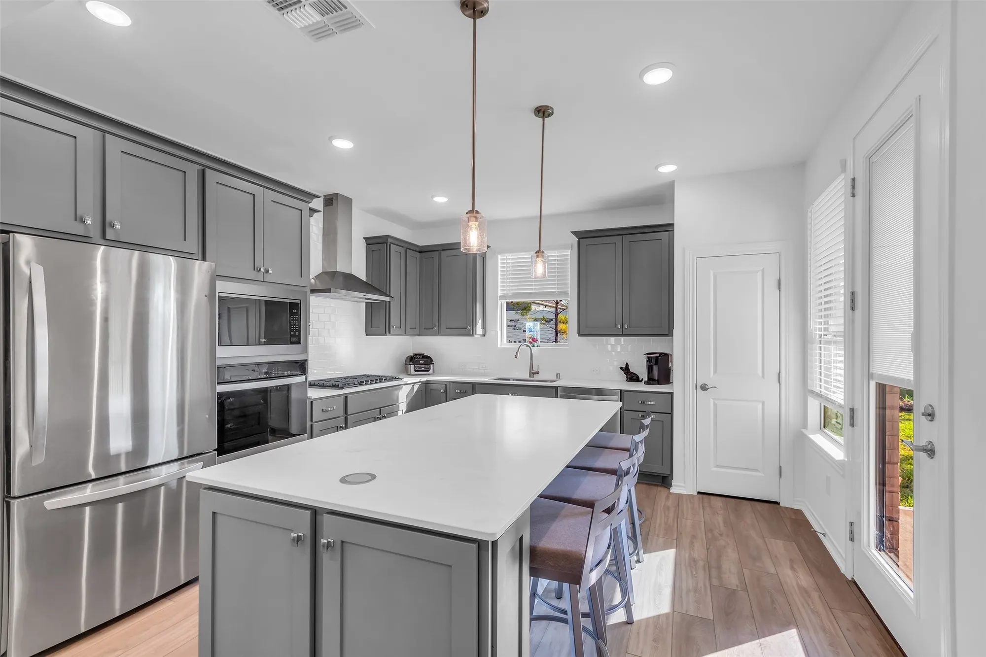 Property Slideshow image 10 of 32 | 8023 prospect dr, Fulshear, TX, 77441