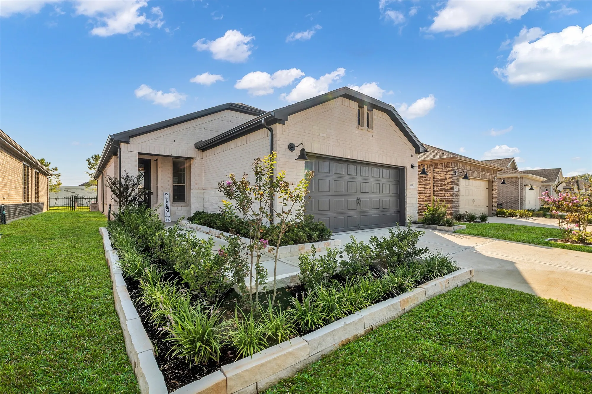 Property Slideshow image 3 of 32 | 8023 prospect dr, Fulshear, TX, 77441