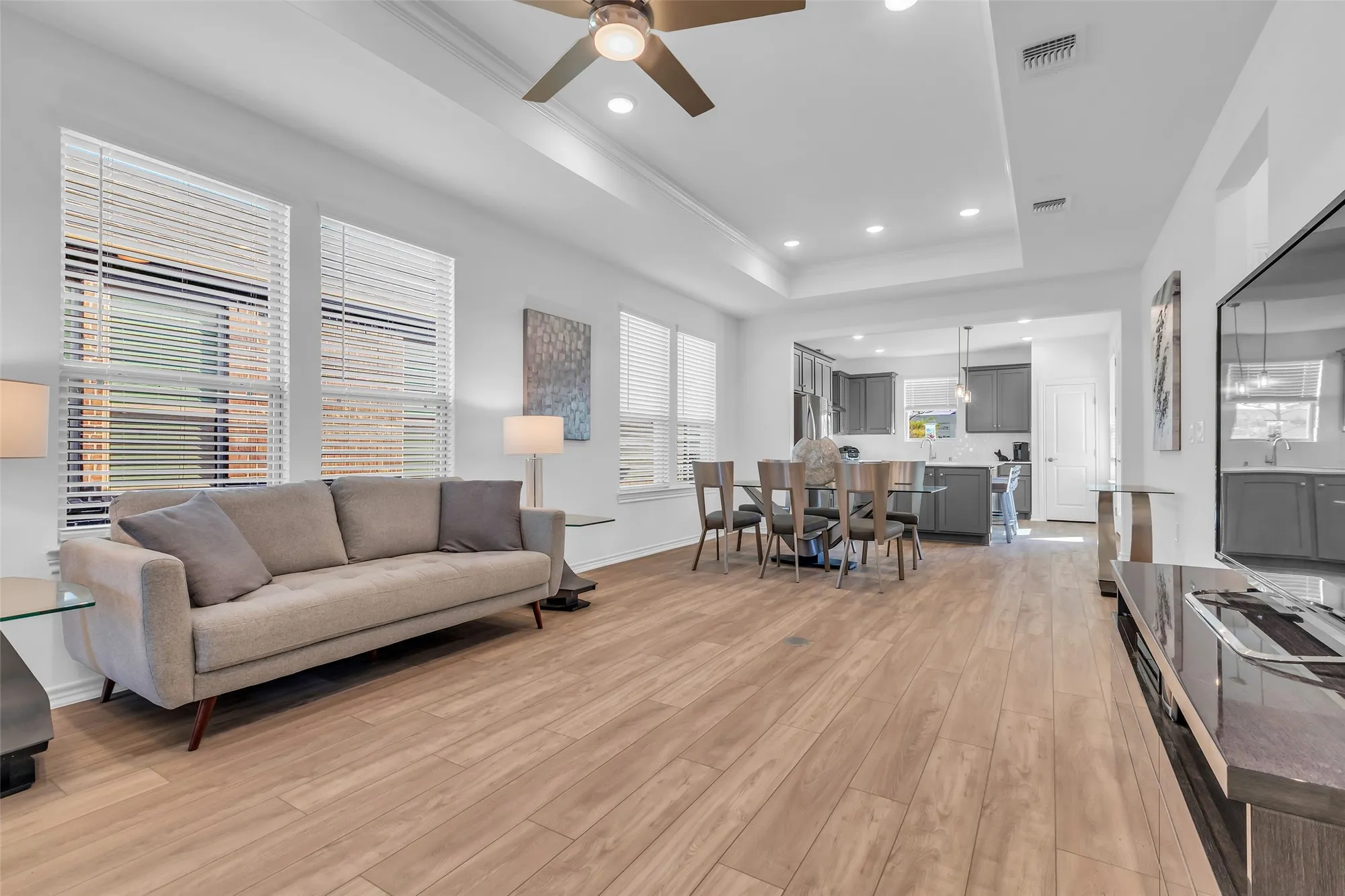 Property Slideshow image 5 of 32 | 8023 prospect dr, Fulshear, TX, 77441