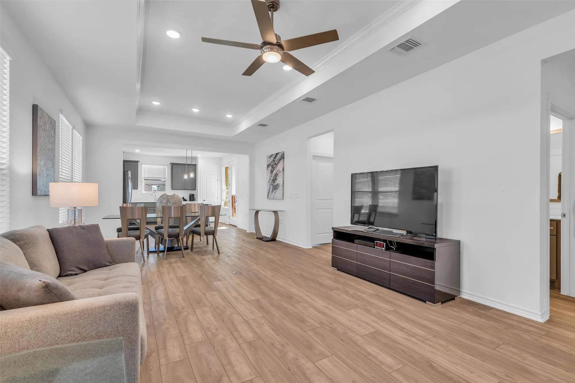 Property Slideshow image 6 of 32 | 8023 prospect dr, Fulshear, TX, 77441