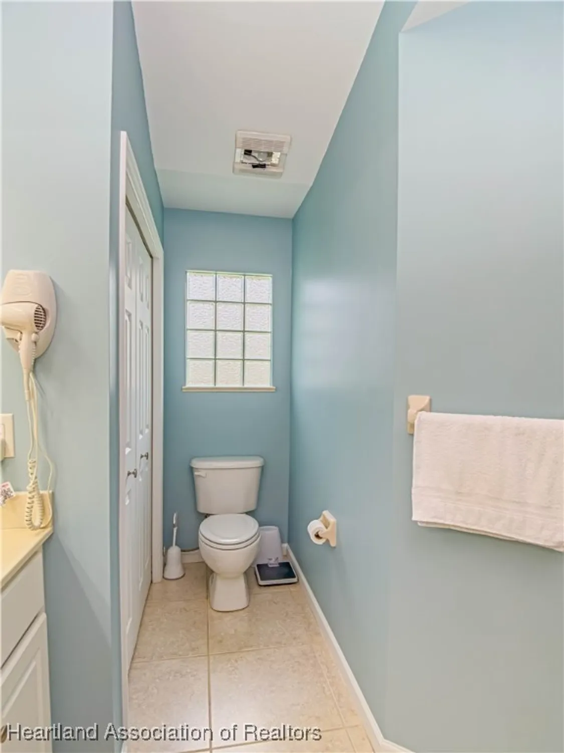Property Slideshow image 17 of 44 | 3024 oakhill dr, Avon Park, FL, 33825