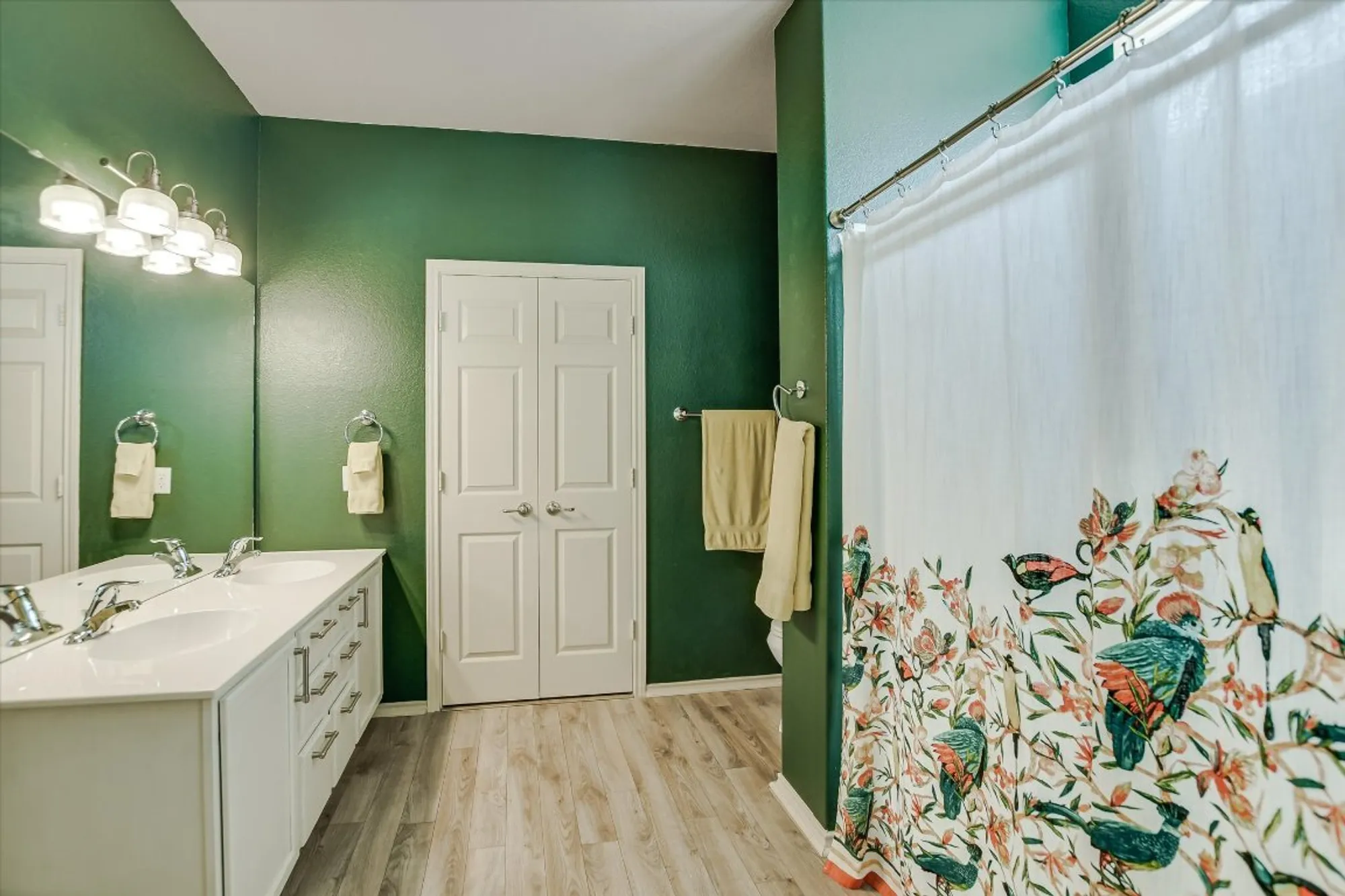 Property Slideshow image 14 of 20 | 101 hummingbird cv, Georgetown, TX, 78633