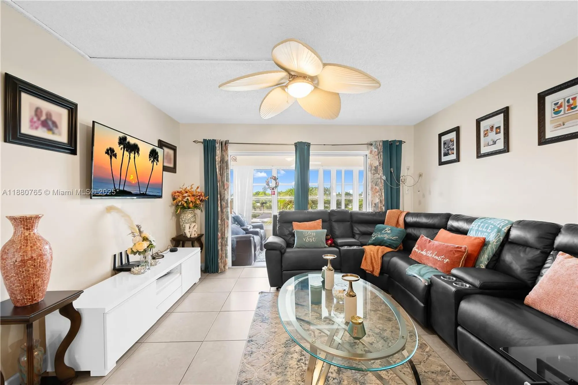 Property Slideshow image 14 of 22 | 2901 nw 46th ave apt 408, Lauderdale Lakes, FL, 33313