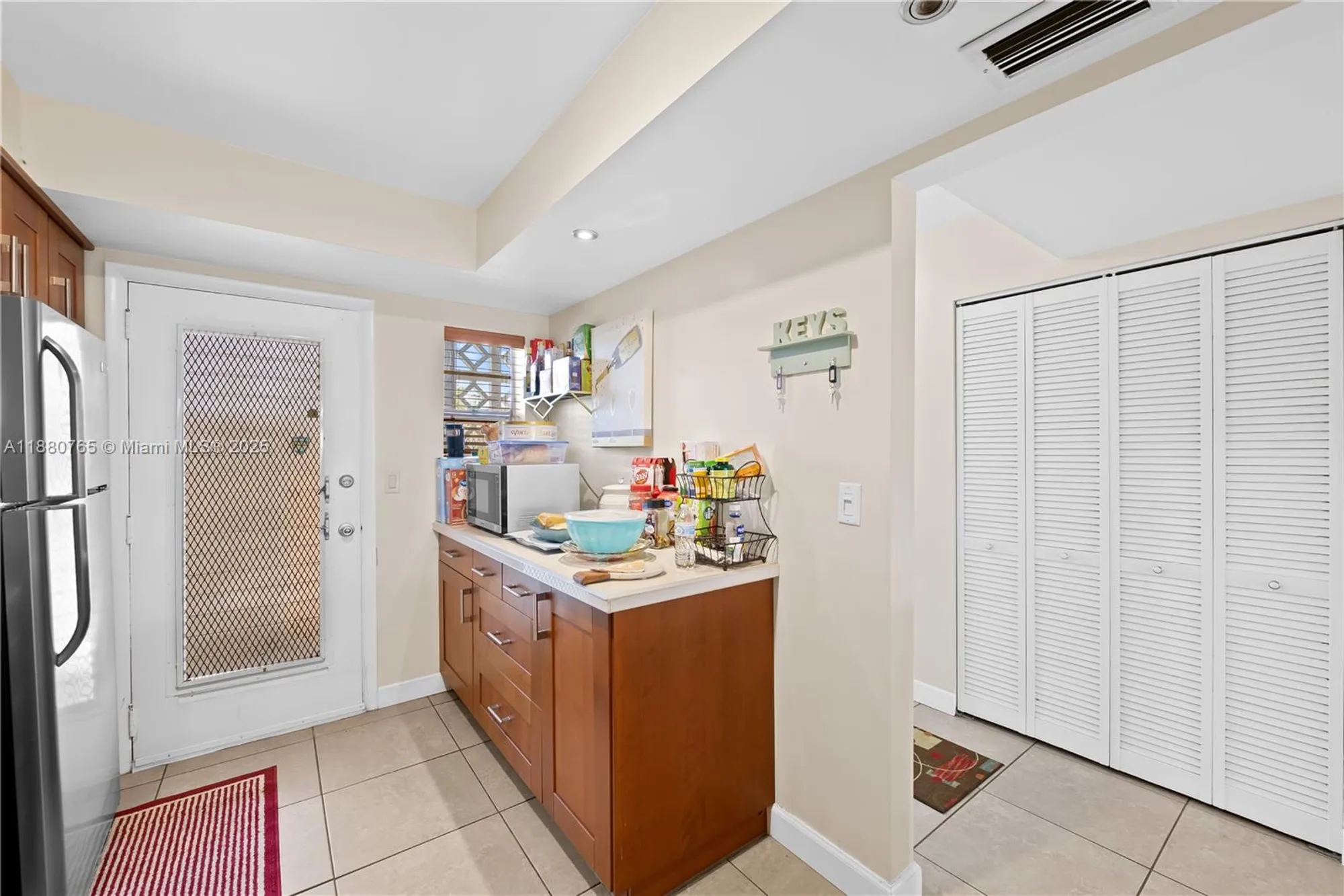 Property Slideshow image 18 of 22 | 2901 nw 46th ave apt 408, Lauderdale Lakes, FL, 33313