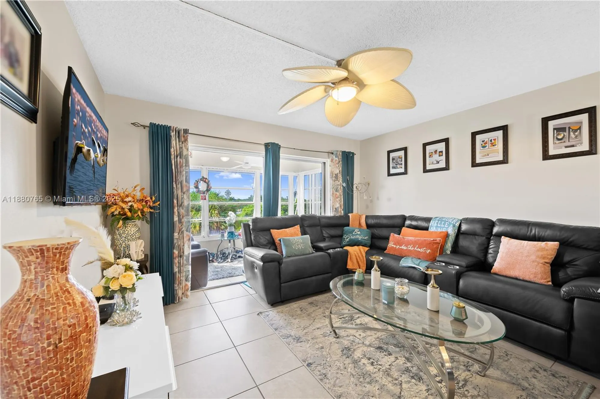Property Slideshow image 13 of 22 | 2901 nw 46th ave apt 408, Lauderdale Lakes, FL, 33313
