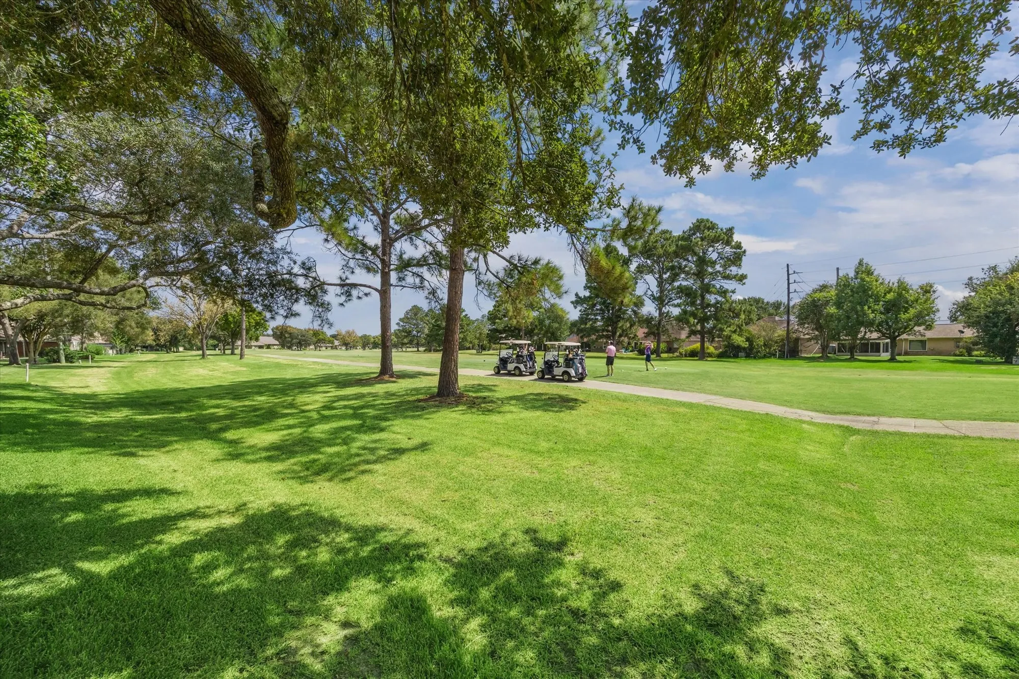 Property Slideshow image 18 of 19 | 3326 s country meadows ln, Pearland, TX, 77584