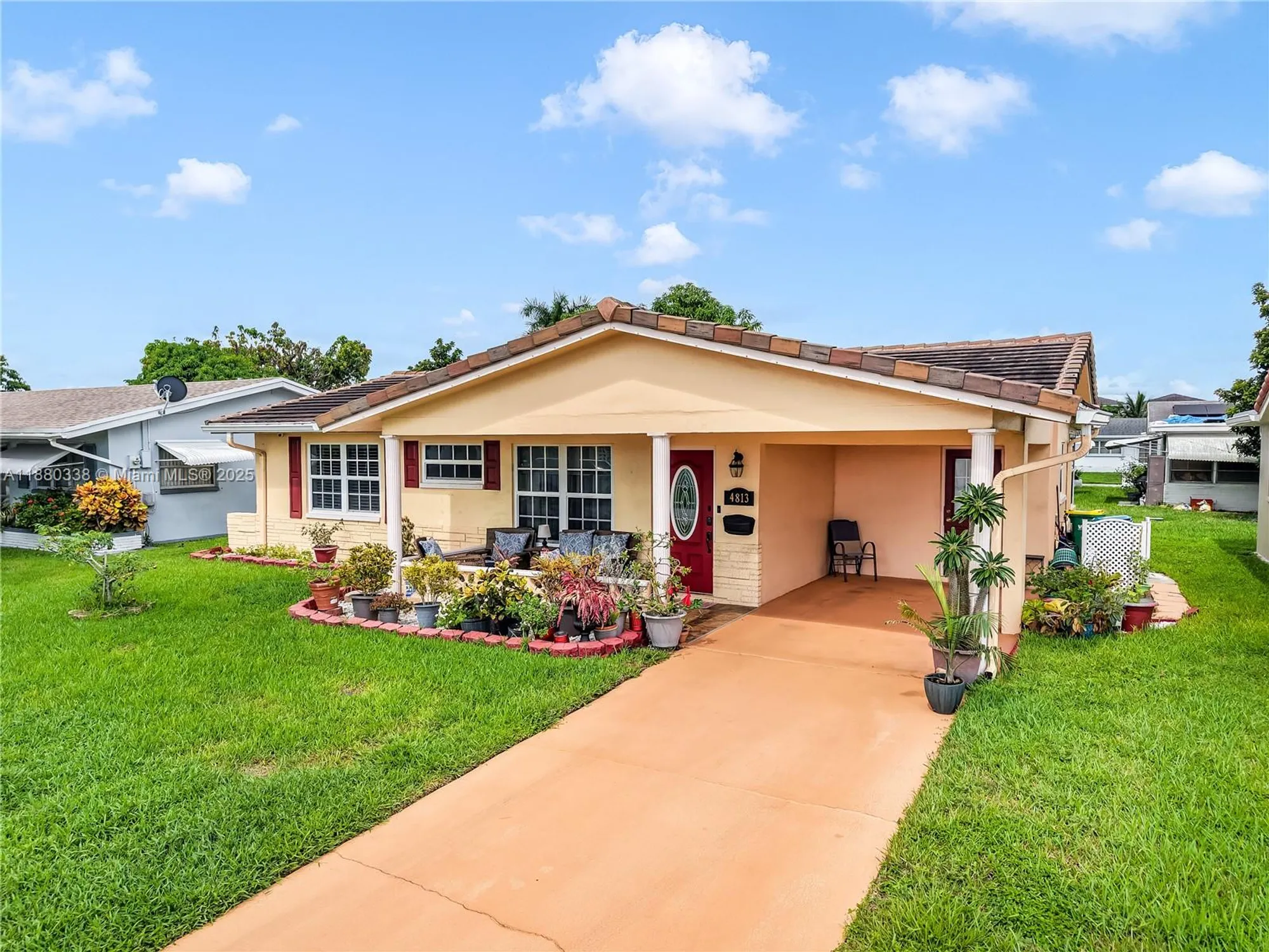 Property Slideshow image 1 of 38 | 4813 nw 47th ter, Tamarac, FL, 33319