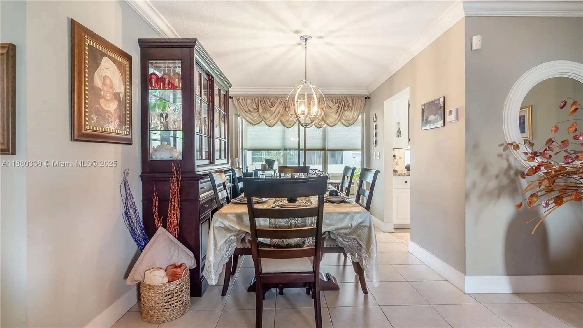 Property Slideshow image 10 of 38 | 4813 nw 47th ter, Tamarac, FL, 33319