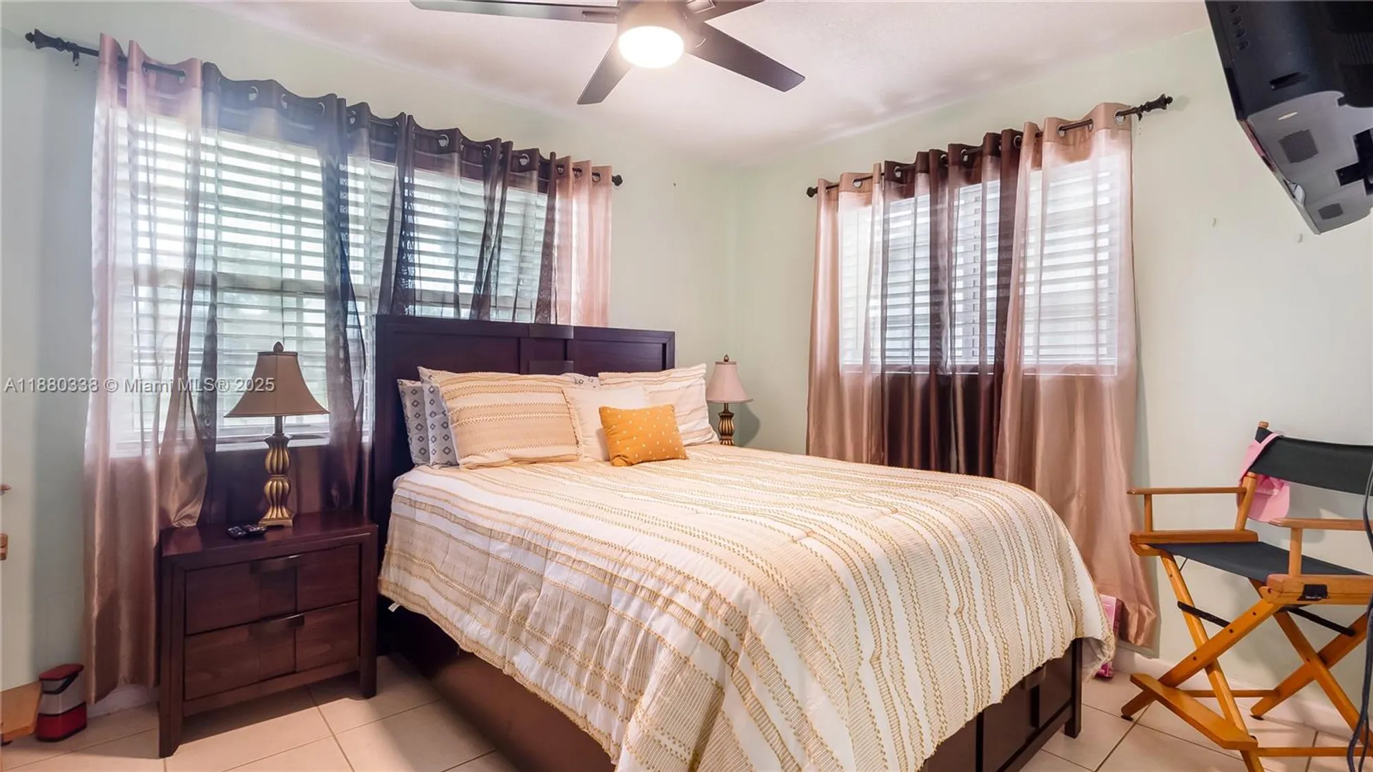 Property Slideshow image 24 of 38 | 4813 nw 47th ter, Tamarac, FL, 33319