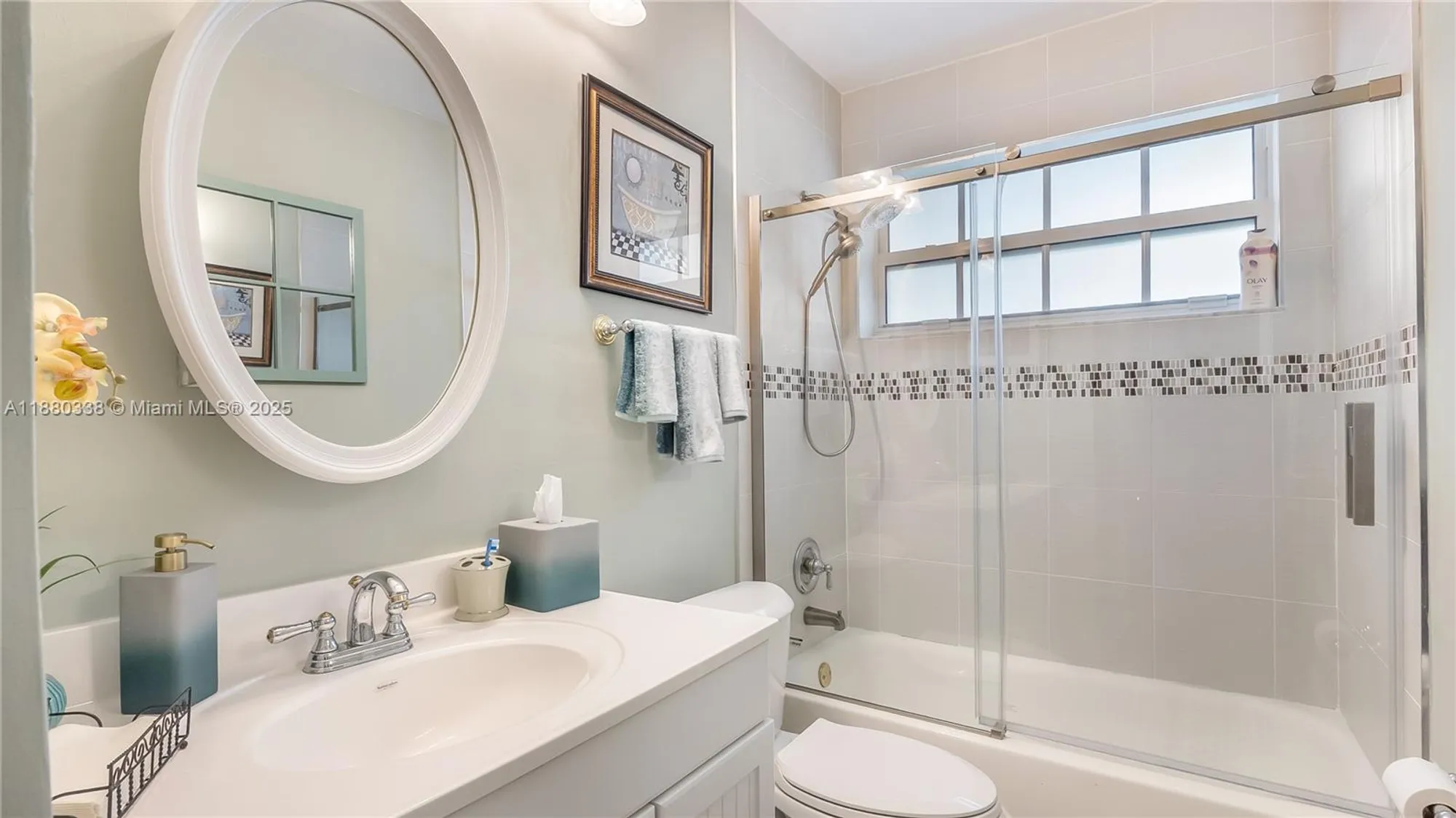 Property Slideshow image 21 of 38 | 4813 nw 47th ter, Tamarac, FL, 33319