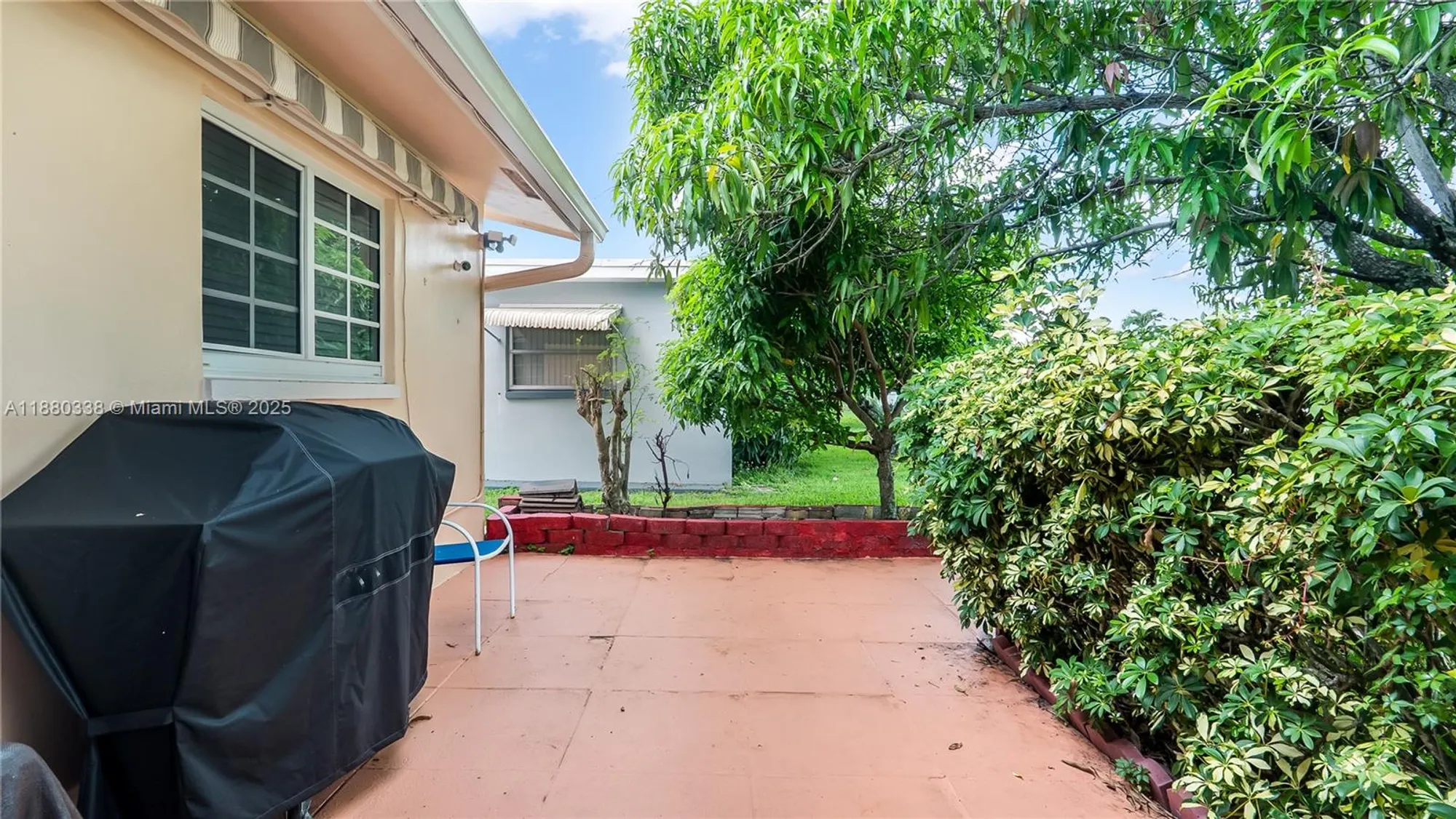 Property Slideshow image 30 of 38 | 4813 nw 47th ter, Tamarac, FL, 33319