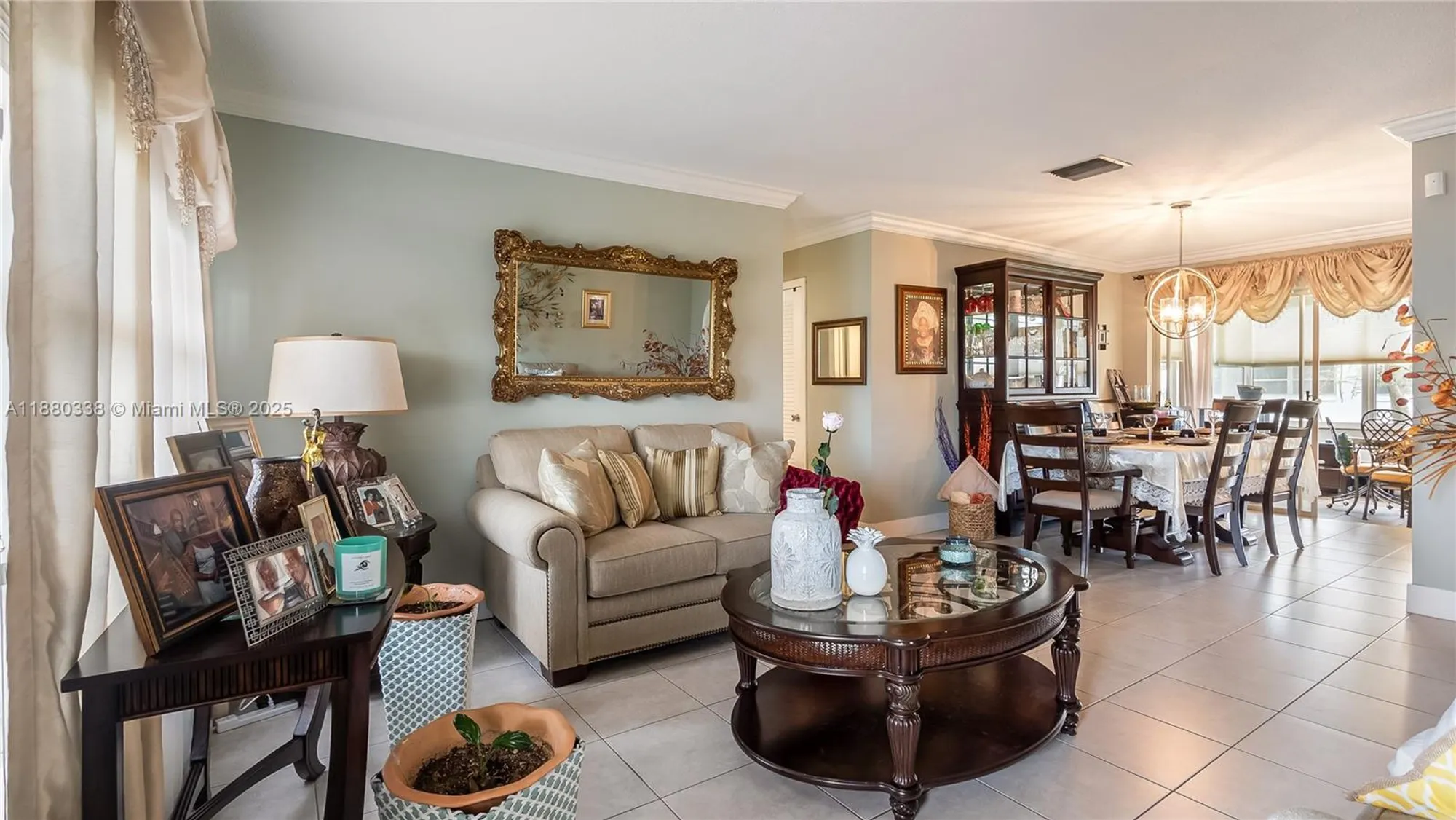 Property Slideshow image 6 of 38 | 4813 nw 47th ter, Tamarac, FL, 33319