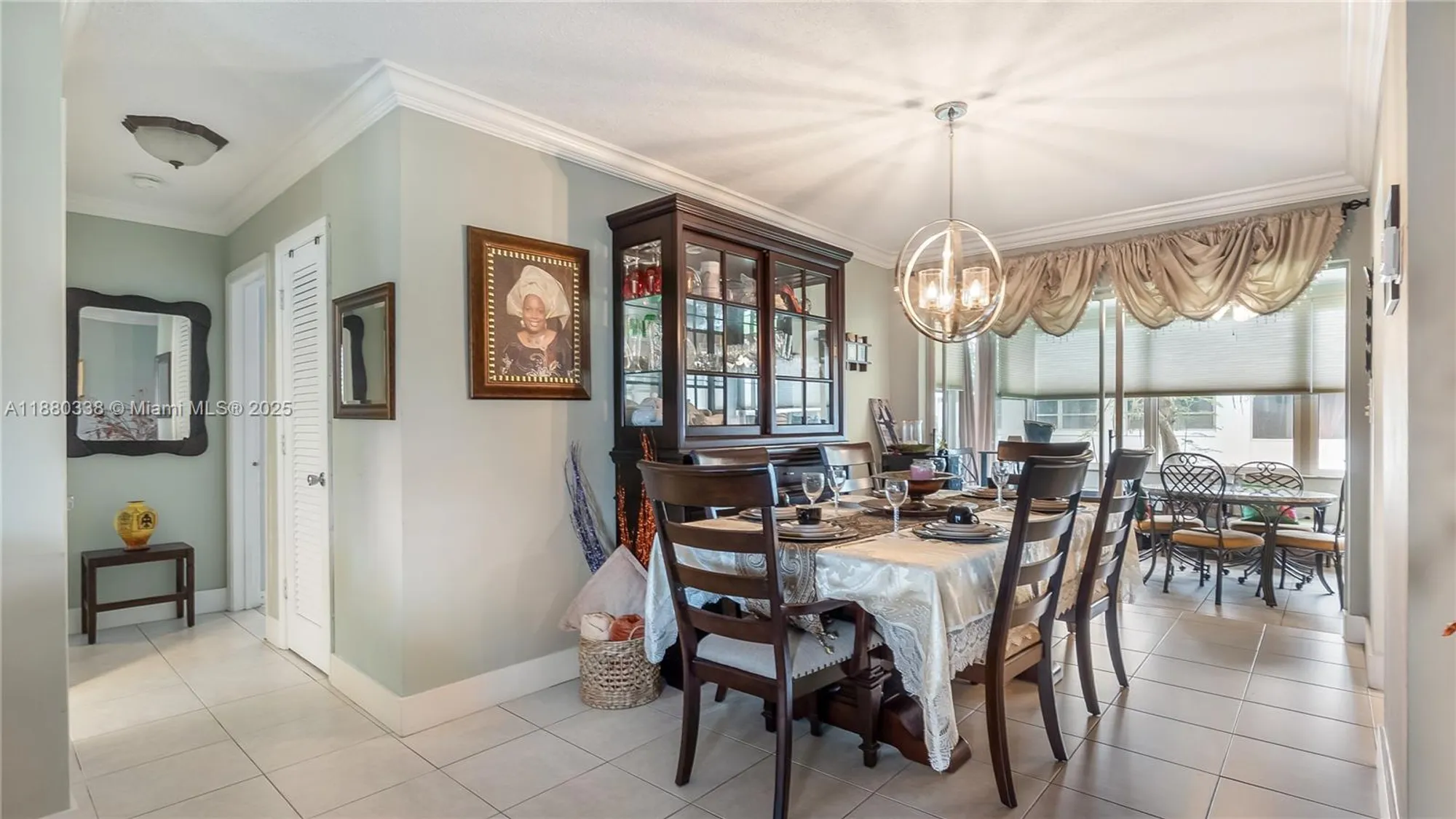 Property Slideshow image 9 of 38 | 4813 nw 47th ter, Tamarac, FL, 33319