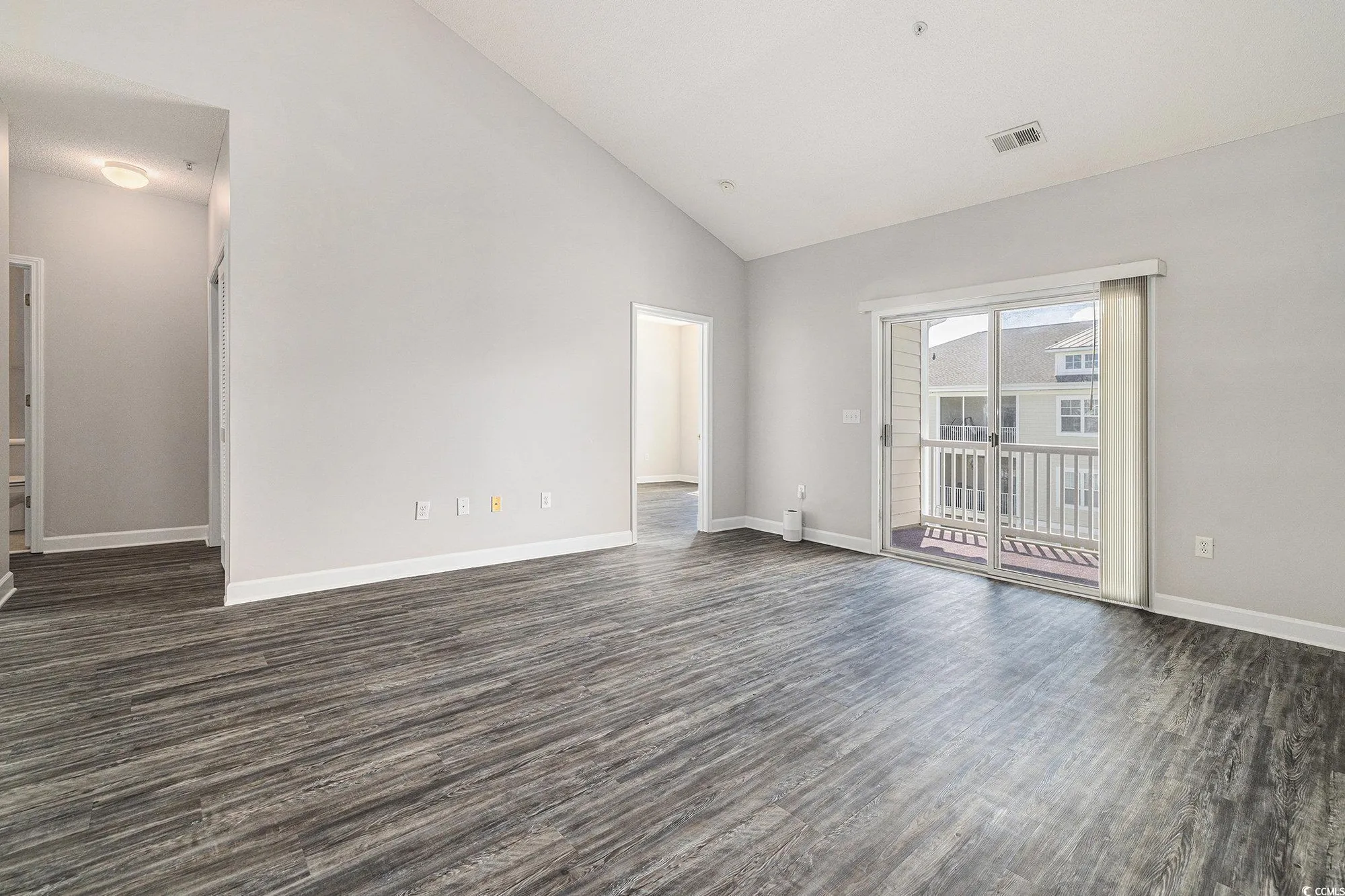 Property Slideshow image 6 of 33 | 805 crumpet ct unit 1164, Myrtle Beach, SC, 29579