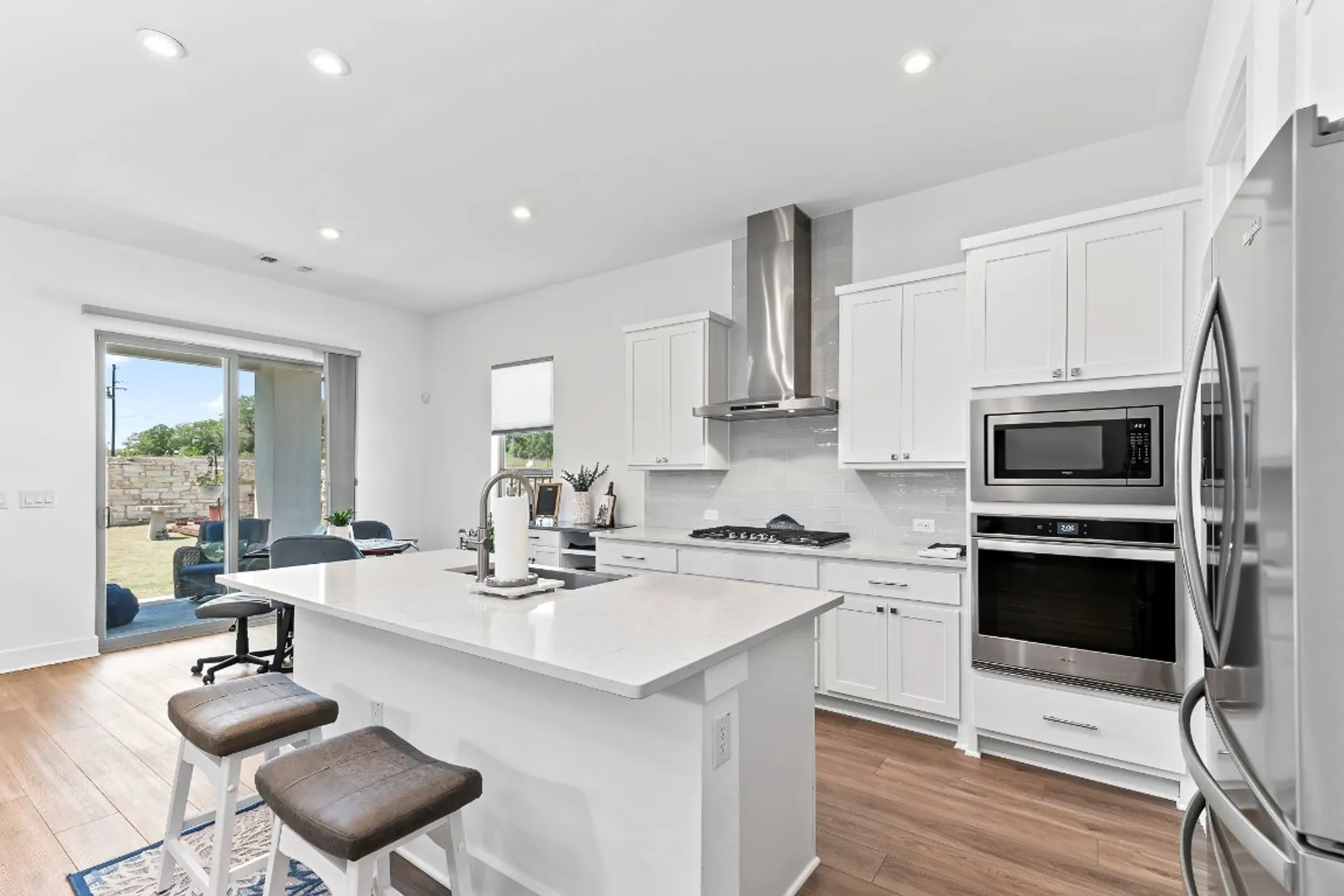 Property Slideshow image 15 of 39 | 523 hallwood dr, Liberty Hill, TX, 78642