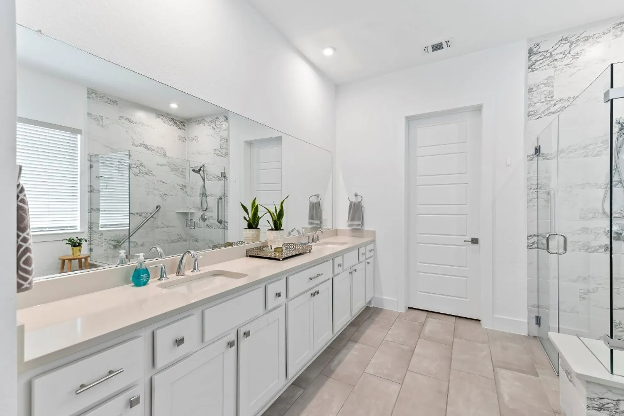 Property Slideshow image 24 of 39 | 523 hallwood dr, Liberty Hill, TX, 78642