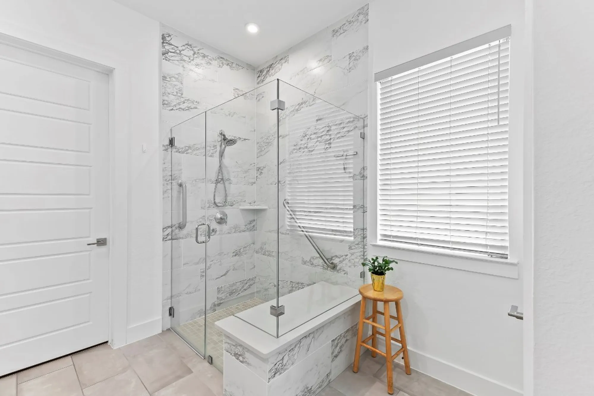 Property Slideshow image 25 of 39 | 523 hallwood dr, Liberty Hill, TX, 78642