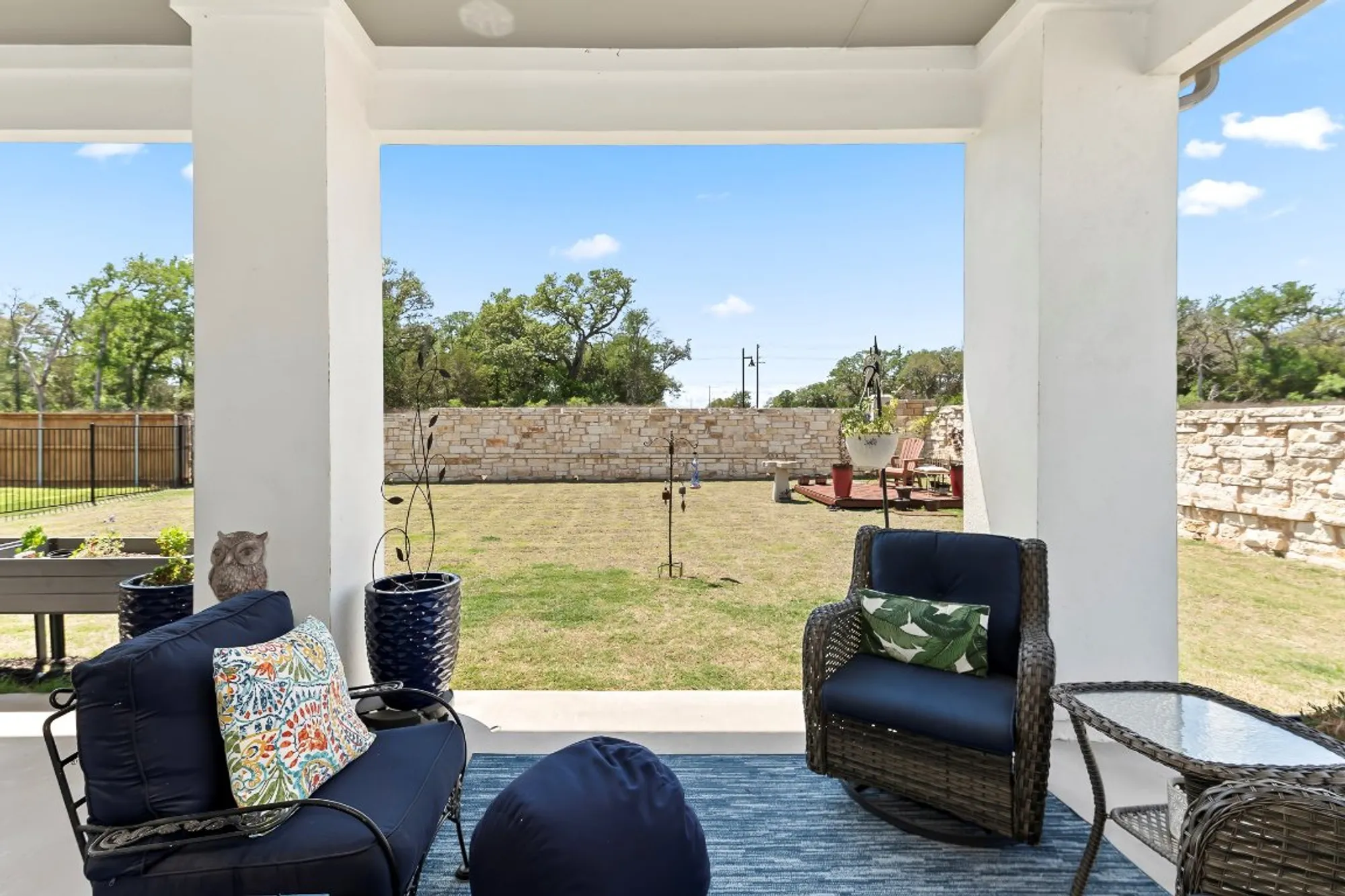 Property Slideshow image 27 of 39 | 523 hallwood dr, Liberty Hill, TX, 78642