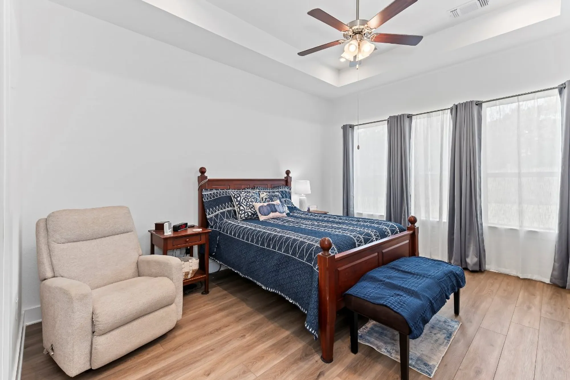 Property Slideshow image 20 of 39 | 523 hallwood dr, Liberty Hill, TX, 78642