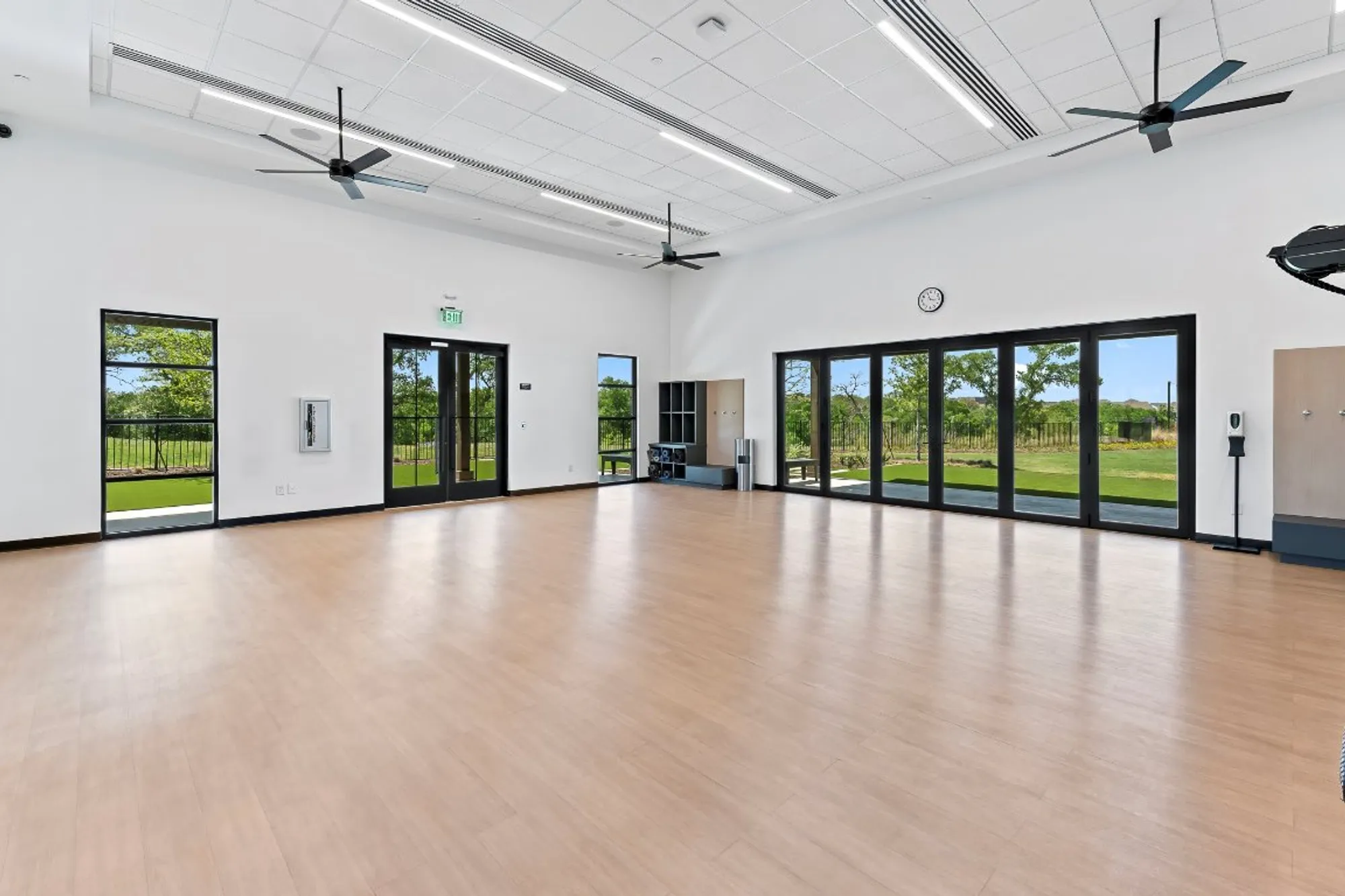 Property Slideshow image 34 of 39 | 523 hallwood dr, Liberty Hill, TX, 78642