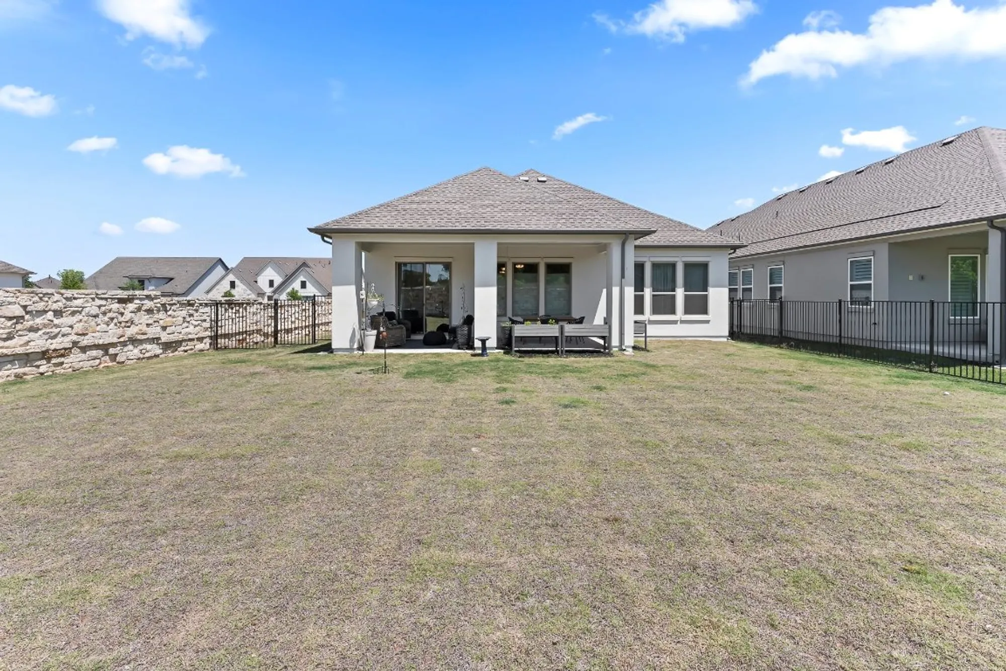 Property Slideshow image 30 of 39 | 523 hallwood dr, Liberty Hill, TX, 78642