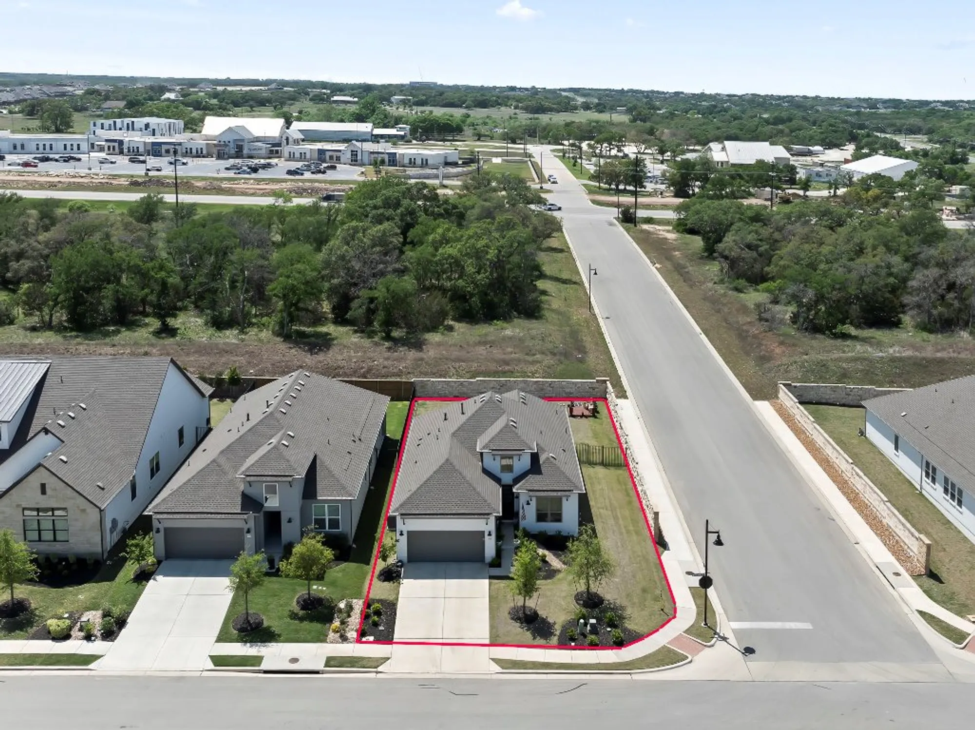 Property Slideshow image 31 of 39 | 523 hallwood dr, Liberty Hill, TX, 78642