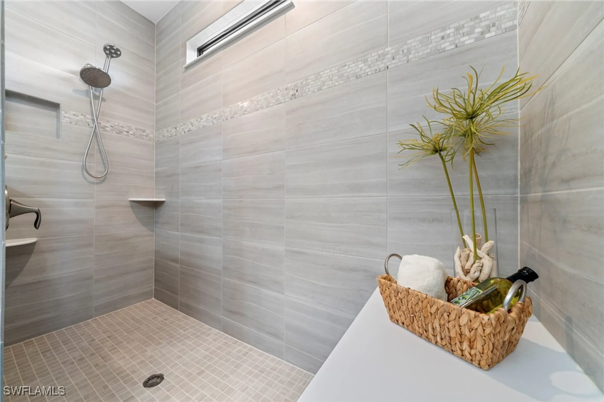 Property Slideshow image 20 of 31 | 19852 beechcrest pl, Estero, FL, 33928