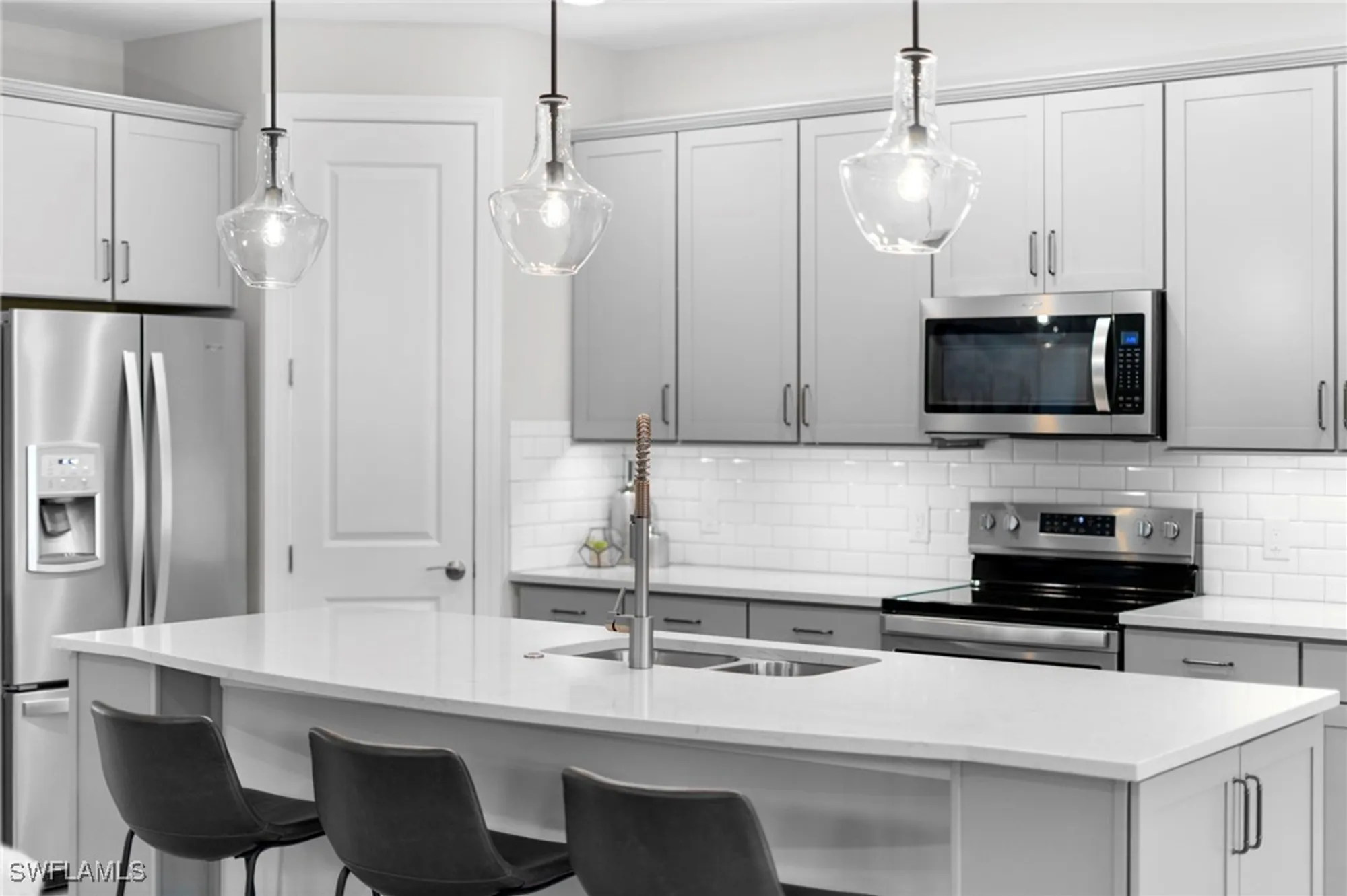 Property Slideshow image 6 of 31 | 19852 beechcrest pl, Estero, FL, 33928