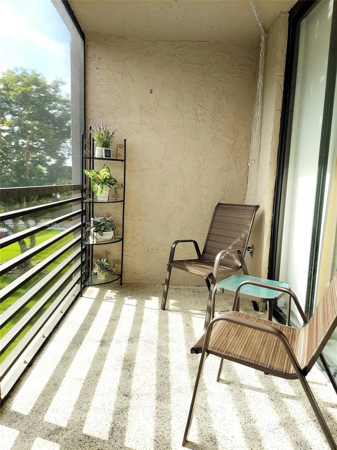 Property Slideshow image 20 of 31 | 901 colony point cir 304, Pembroke Pines, FL, 33026