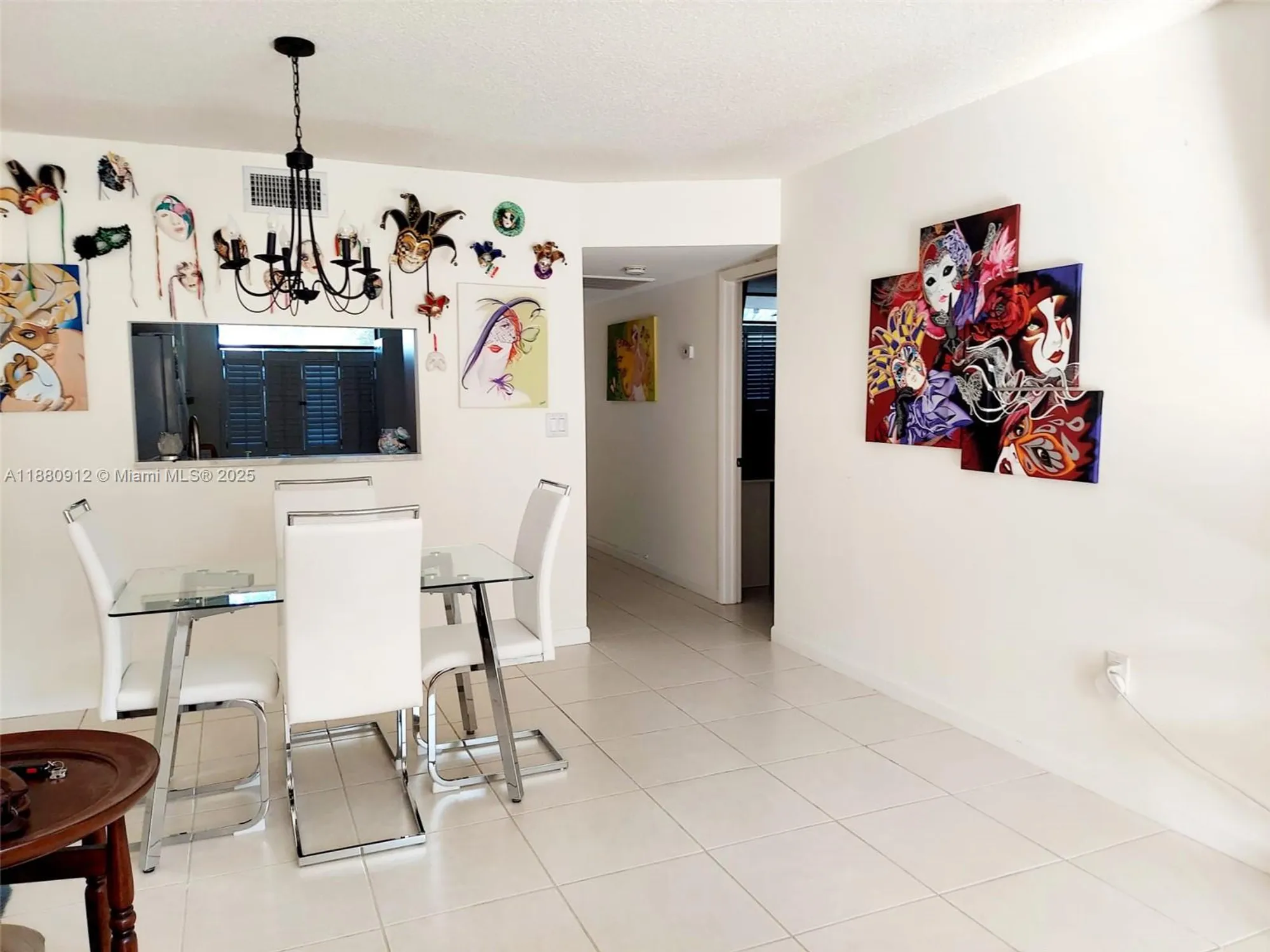 Property Slideshow image 21 of 31 | 901 colony point cir 304, Pembroke Pines, FL, 33026