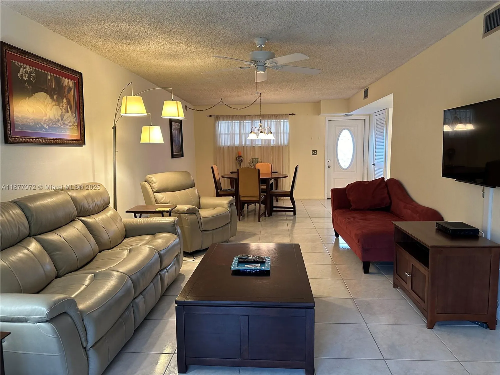 Property Slideshow image 5 of 30 | 8901 s hollybrook blvd 306, Pembroke Pines, FL, 33025